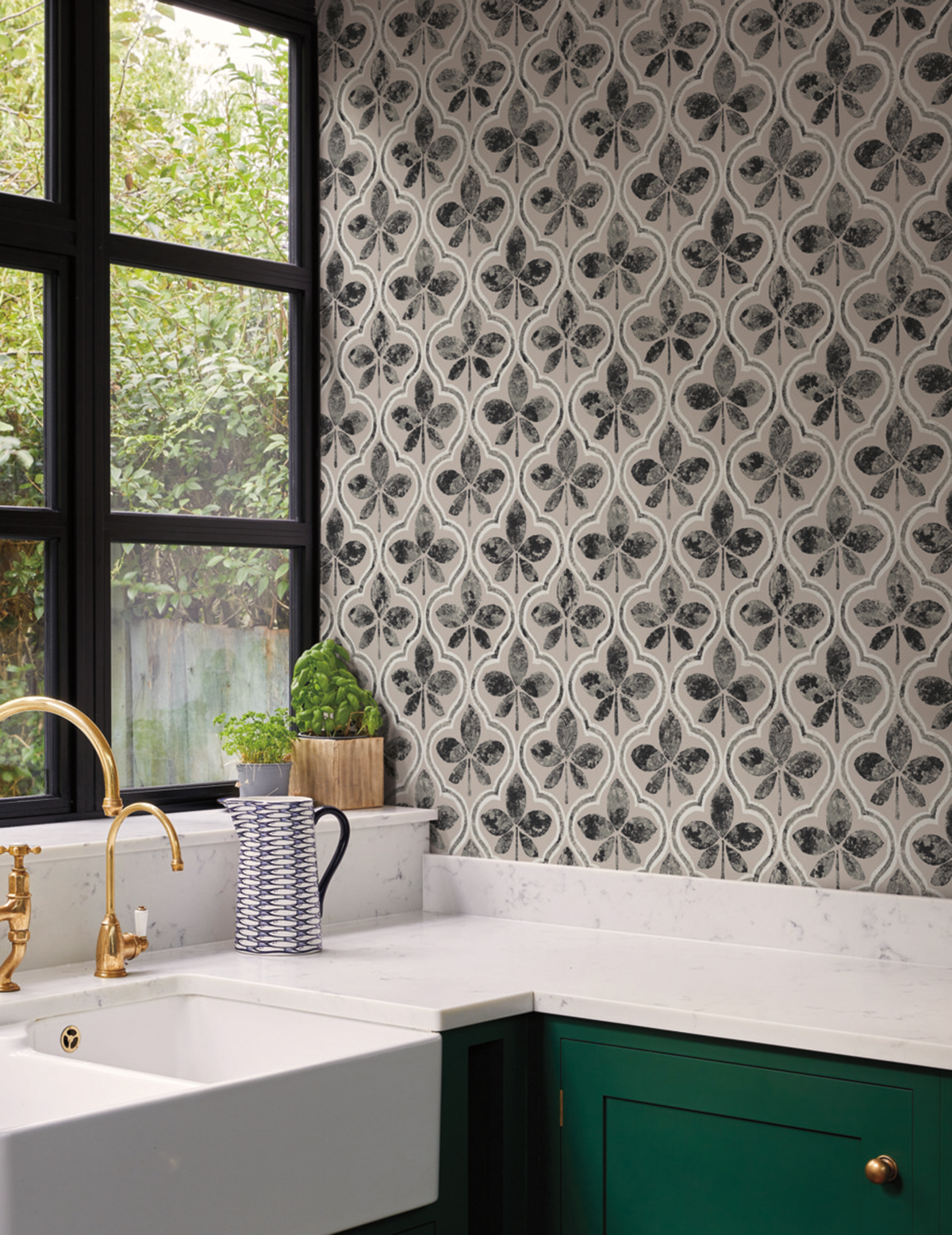 Papier peint Médaillon Feuille Séville taupe noir - Greenhouse de York (Initiales) | Réf. INI-GO8275