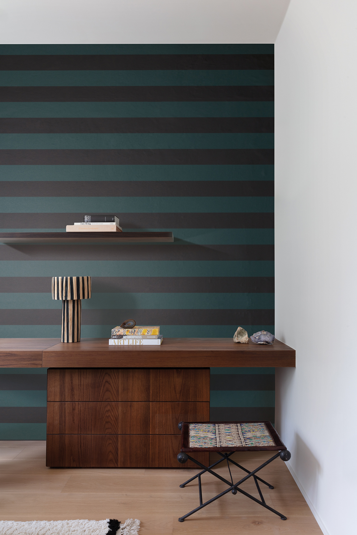 Papier peint Rayure Brody bleu paon - Rhapsody de Masureel | Réf. MAS-RHA404