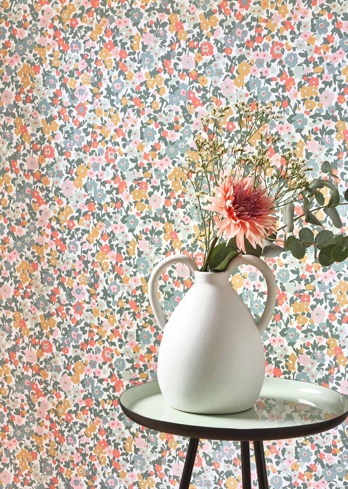 Papier peint Liberty Pansy bleu rose - Flower Market de Casadéco AMB2 | Réf. FLOM89216212