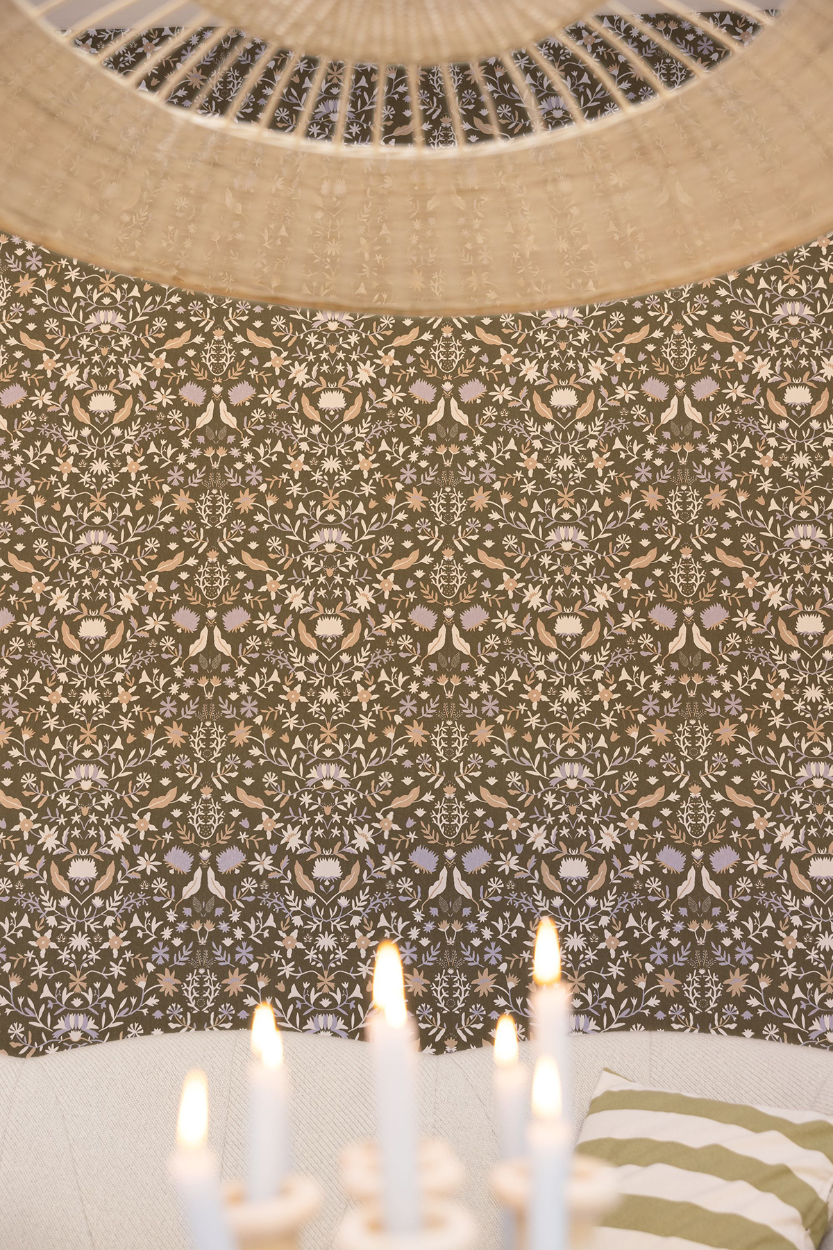 Papier peint Fleur Alizée Liberty marron - Bohème de Casélio | AMB Réf. BOM103192514