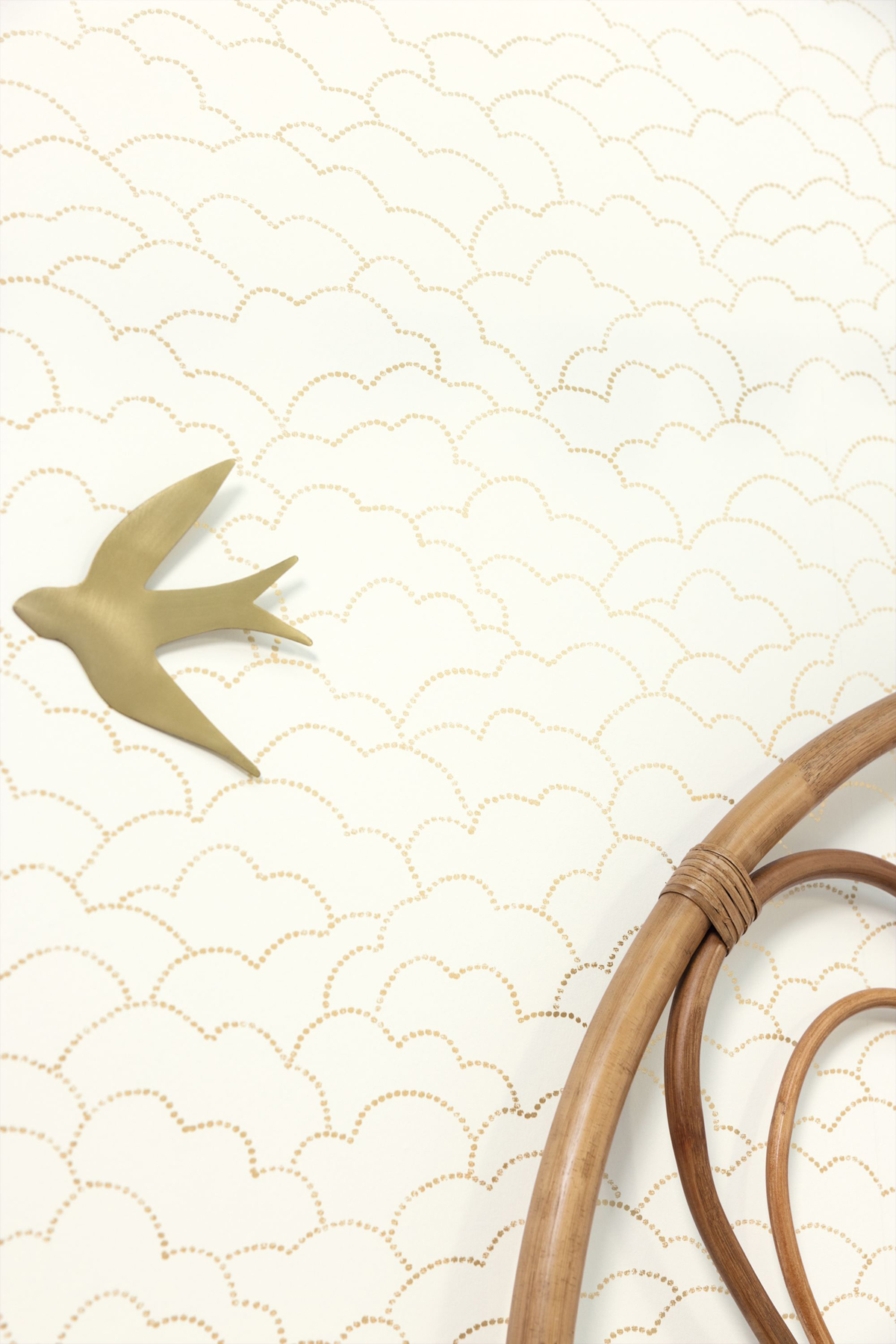 Papier peint Nuages Cosmos blanc doré - Moonlight 2 de Casélio AMB2 | Réf. MLGT104370224