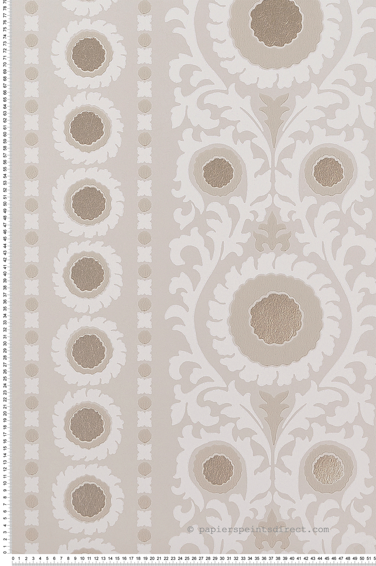 Papier peint Médaillon Baroque Samrina grège métallisé - Byzance d'Osborne & Little | Réf. OSB-W7904-02