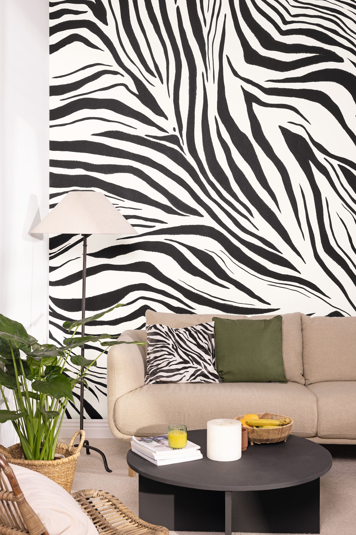 Papier peint panoramique Imprimé Zebra S blanc noir 200X250 - Stay Wild de Casélio | Réf. WILD104960905