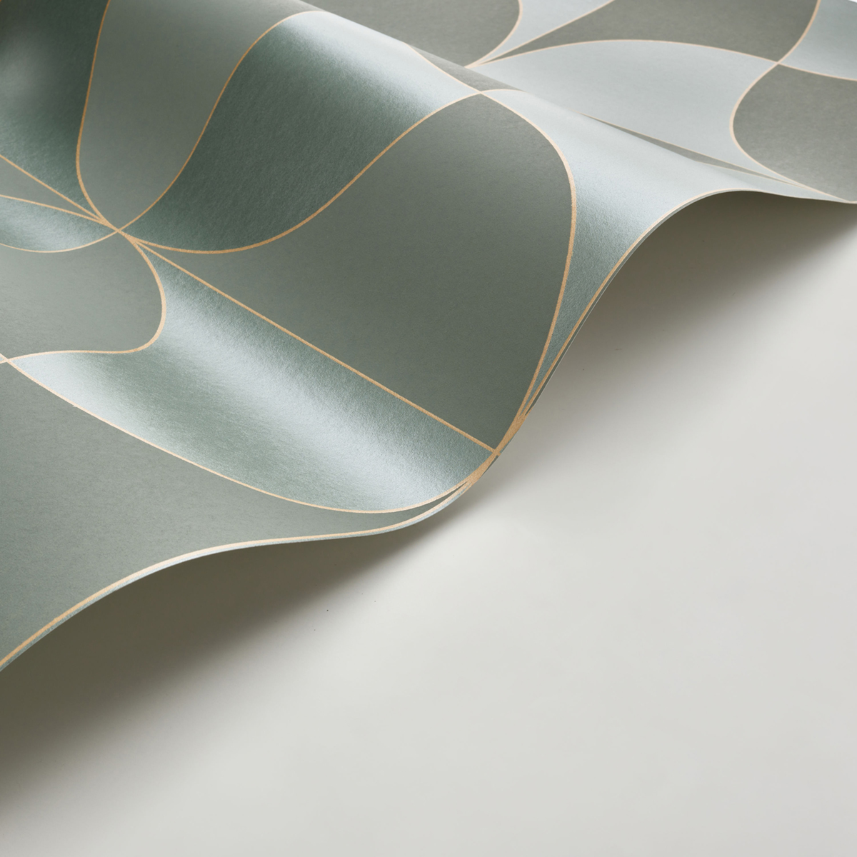 Papier peint Carré Virevolte Métallisé vert sapin doré - Alchimie de Casadéco AMB4| Réf. ALMI89937777
