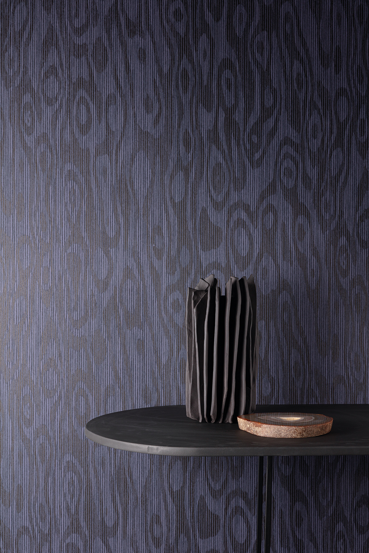 Papier peint Effet Moiré Oackly bleu marine - Rhapsody de Masureel | Réf. MAS-RHA202