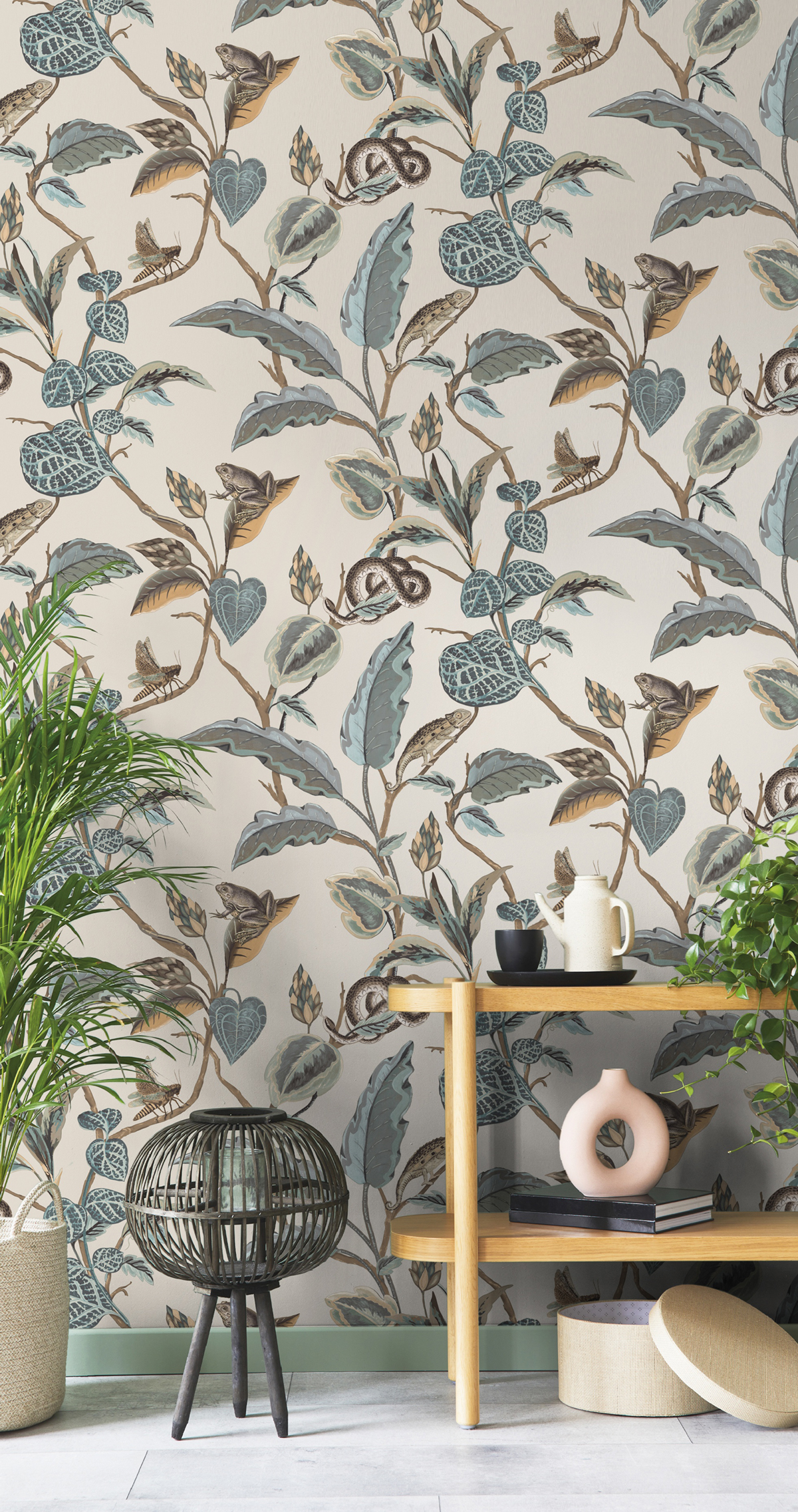 Papier peint Animaux Botanique Feuillage beige bleu irisé - Maison Paradis de Lutèce | Réf. LTC-MP15508