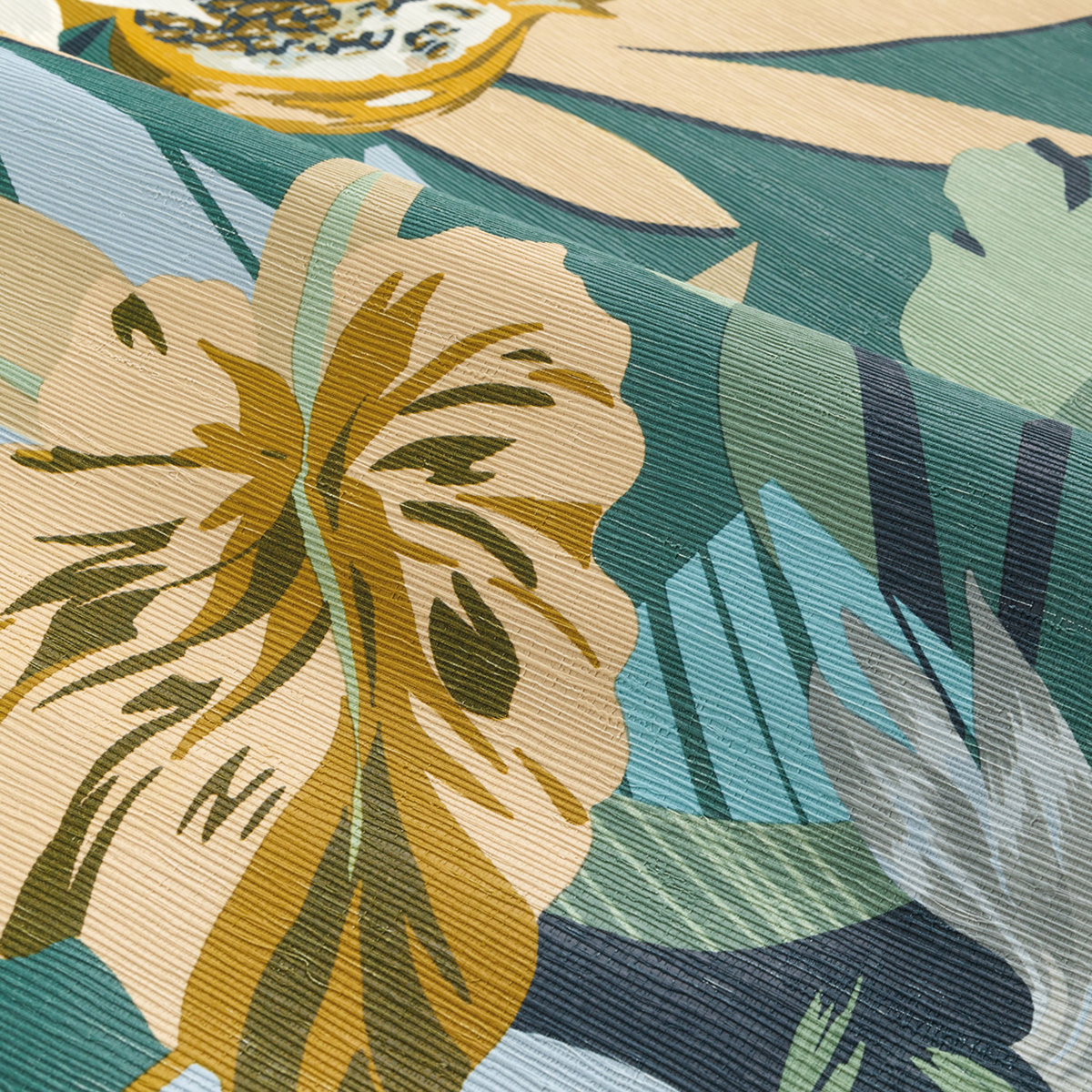 Papier peint Fleur Tropicale Salvador émeraude moutarde - Aventura de Casamance AMBV | Réf. CAS-75531528