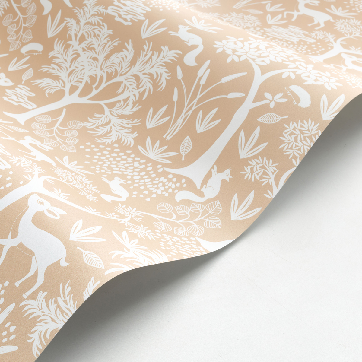 Papier peint Forêt Animaux Poetic beige - Once Upon A Time de Casadéco AMBV | Réf. OUAT88262597