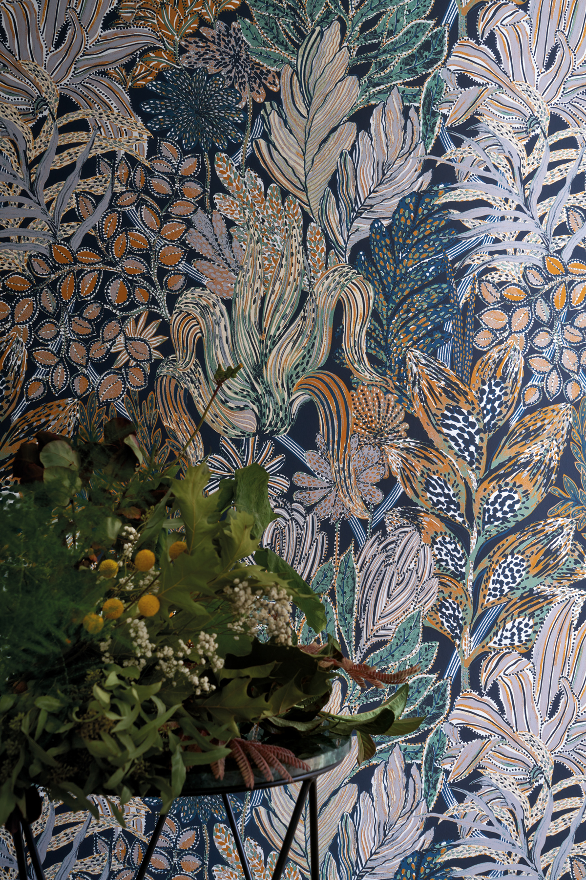 Papier peint jungle Borromee bleu - Blossom de Casamance AMB4 | Réf. CAS-74320324