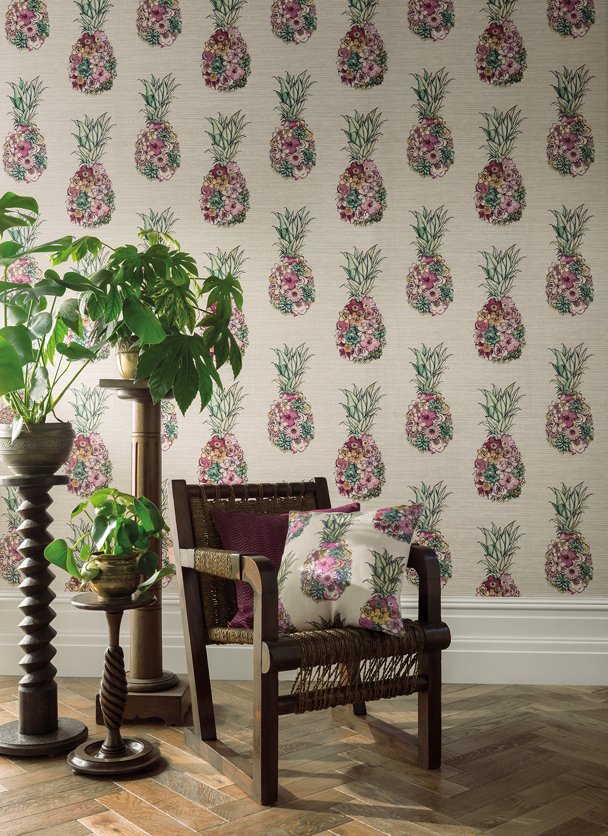 Papier peint Fleur et Ananas gris pale - The Wallpaper Collection de Matthew Williamson | AMB Réf. OSB-W7266-01