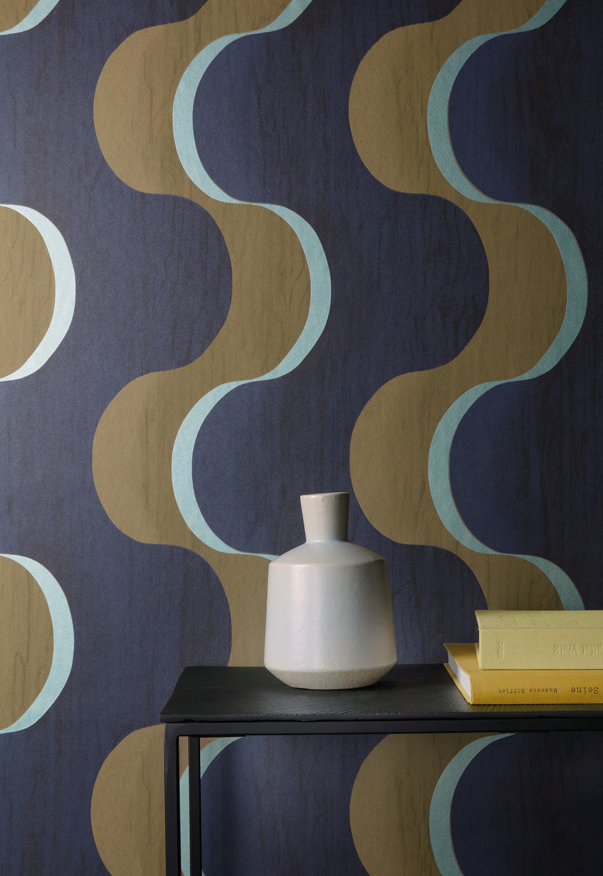Papier peint Vague Graphique Flow bleu marine métallisé - Rhapsody de Masureel AMB2 | Réf. MAS-RHA103