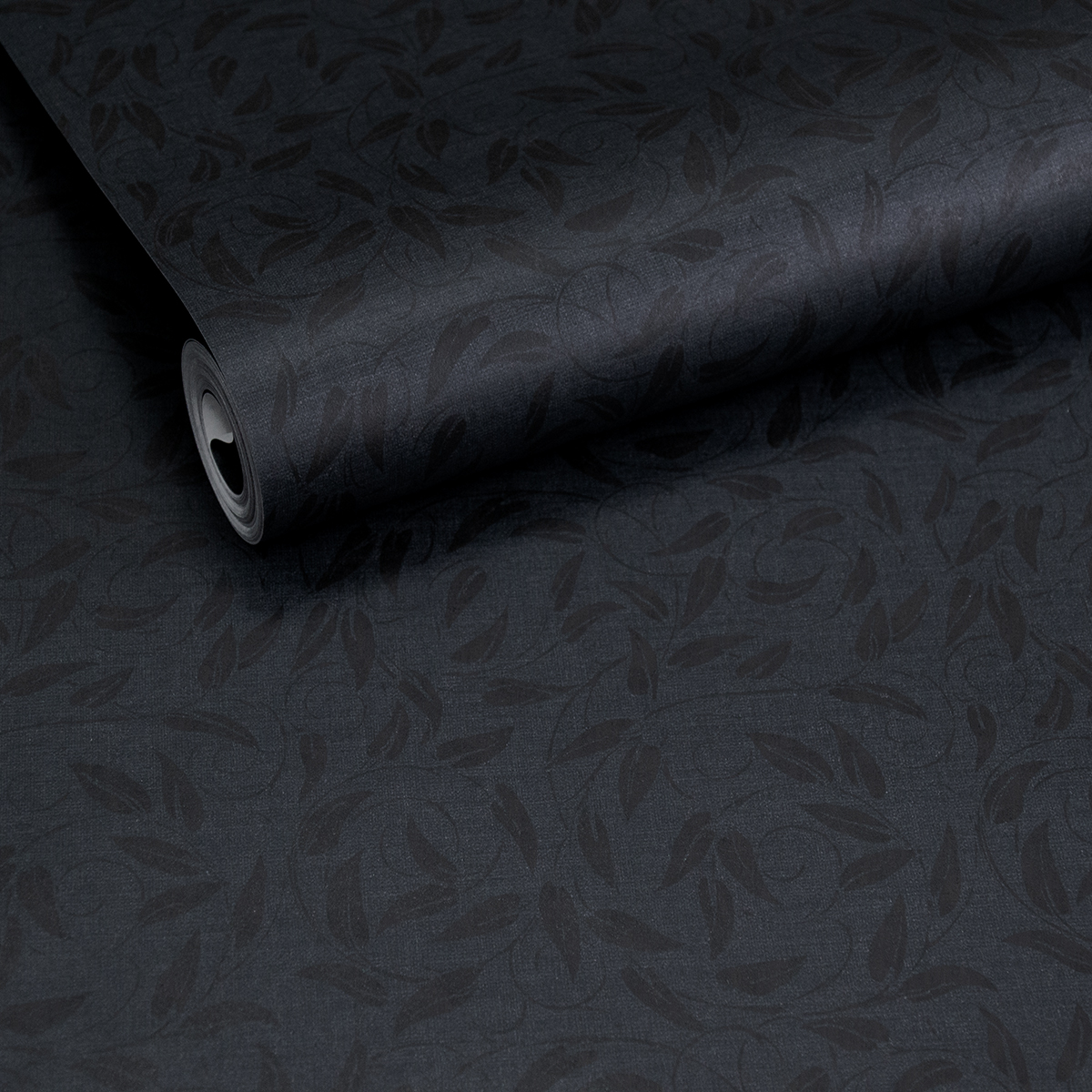 Papier peint Guirlande Feuille Liberty bleu nuit - The Wall Llewelyn-Bowen de Lutèce | AMB2 Réf. LTC-LB25160