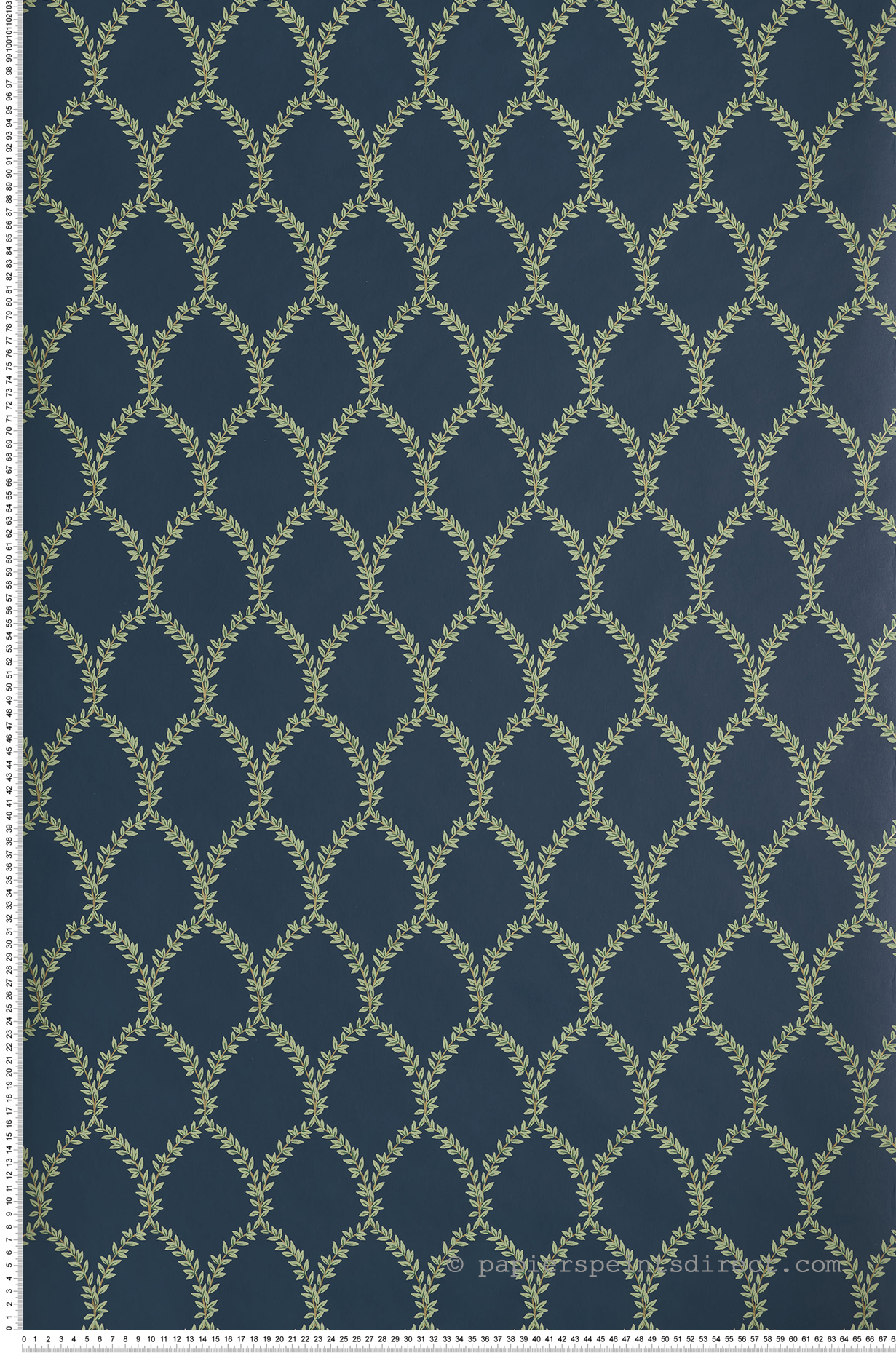 Papier peint Couronne Laurier bleu marine- Rifle Paper Co. d'Initiales | Réf. INI-RI5179