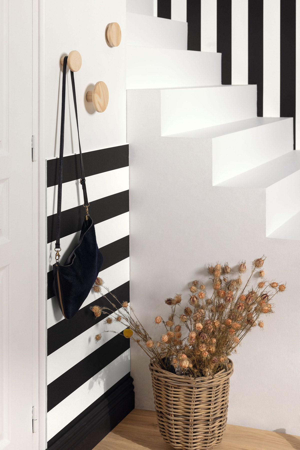 Papier peint Rayure Wide Lines noir et blanc - Moonlight 3 de Casélio AMB2 | Réf. MNL3104029290