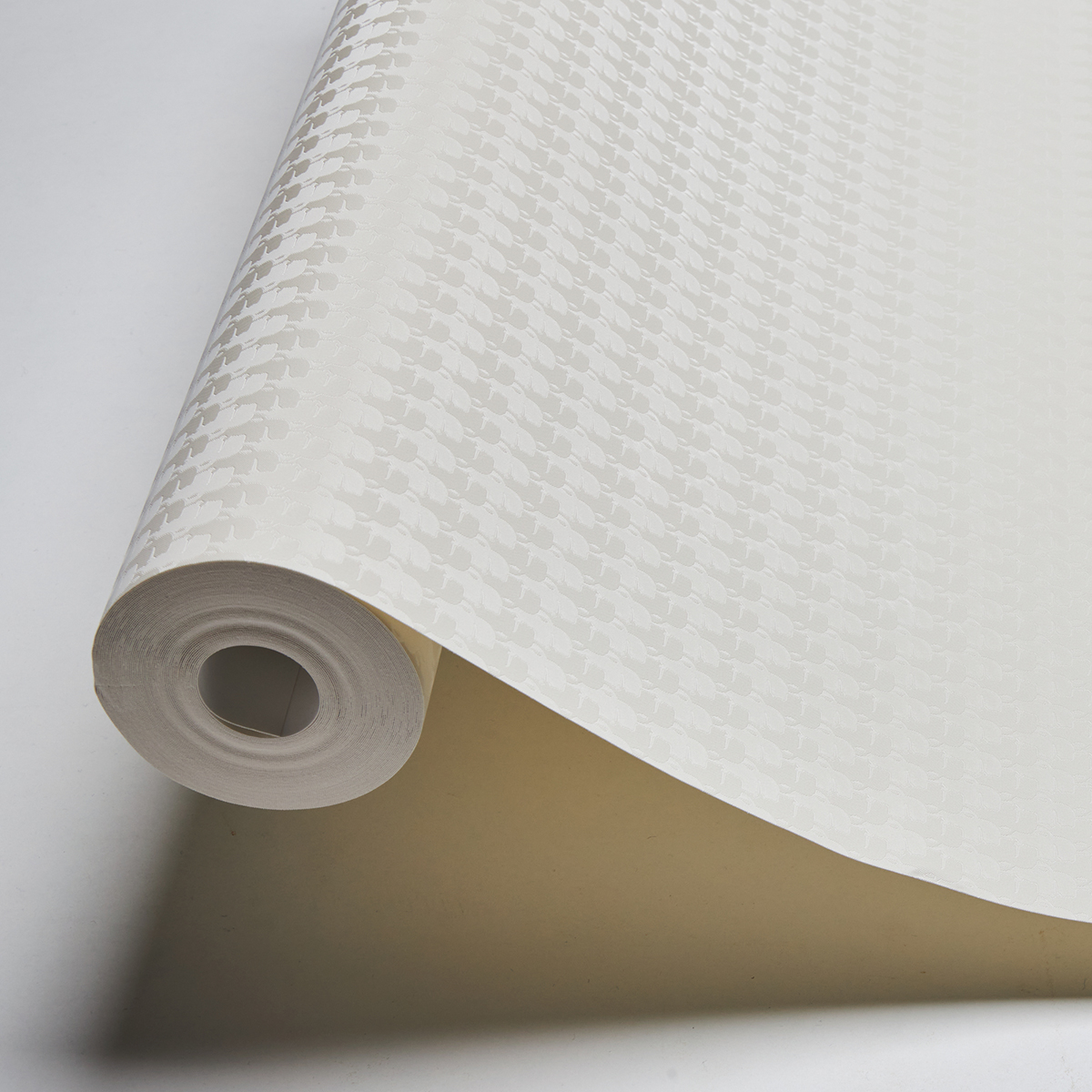 Papier peint Profil Karl Caia gris pale - Karl Lagerfeld de Montecolino | Réf. MC-37850-3