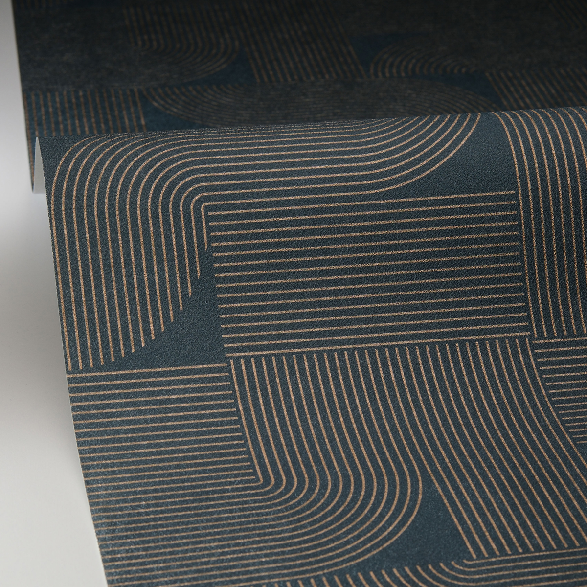 Papier peint Graphique Softness bleu pétrole cuivré - Light de Casélio AMB4| Réf. LIG106576040