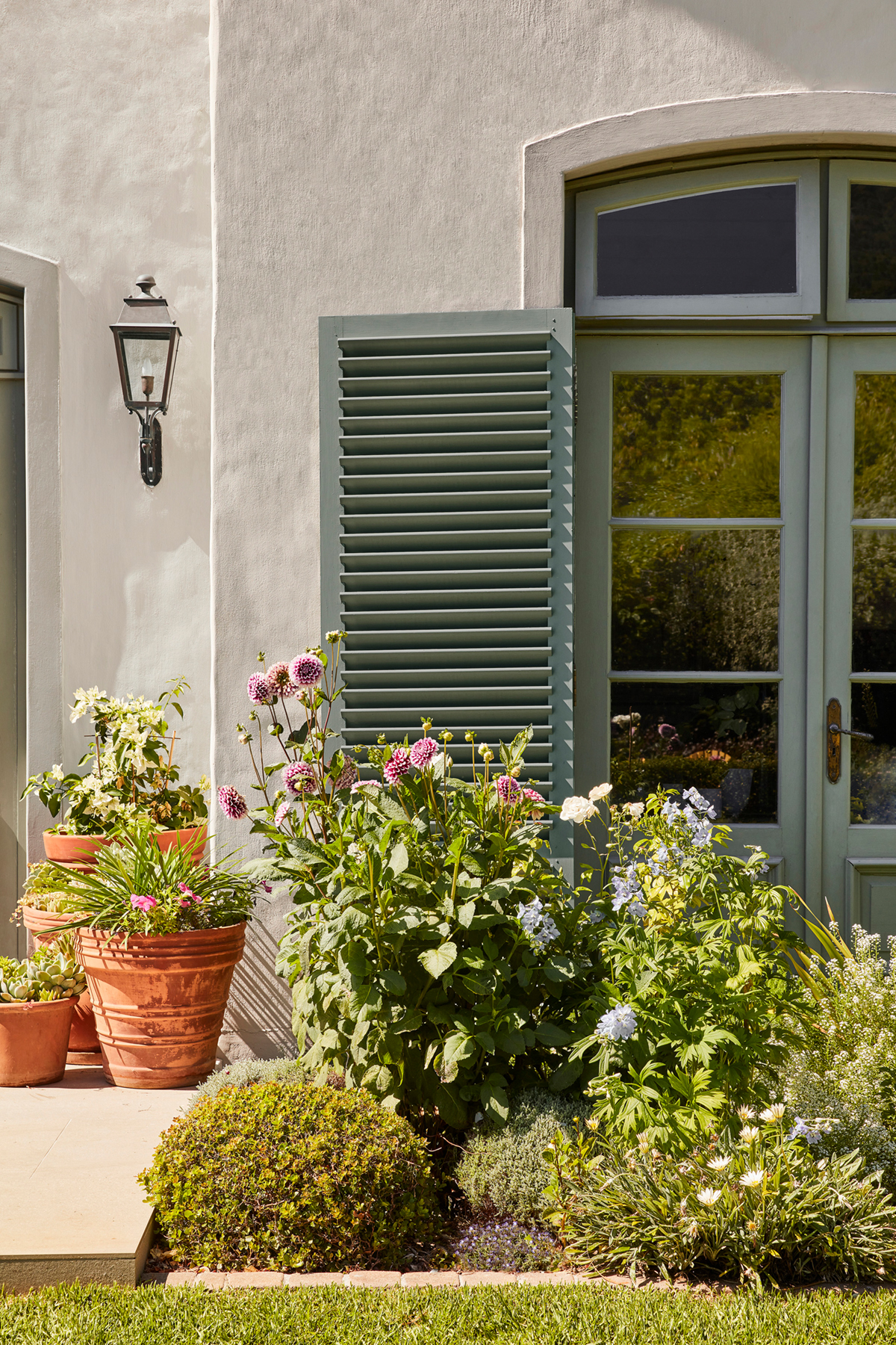 peinture little greene 149 slaked lime mid image