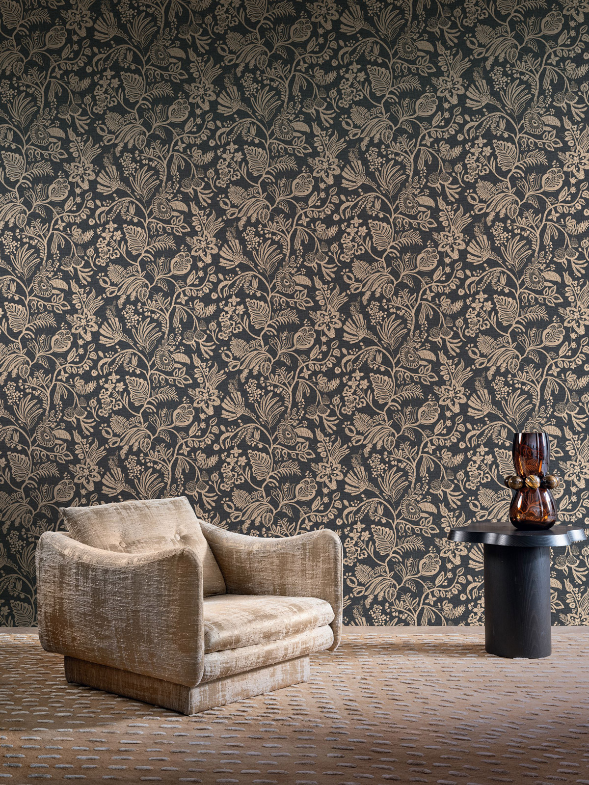 Papier peint Brodé Floral Pastel ébène - Broderies de Casamance | Réf. CAS-76961120