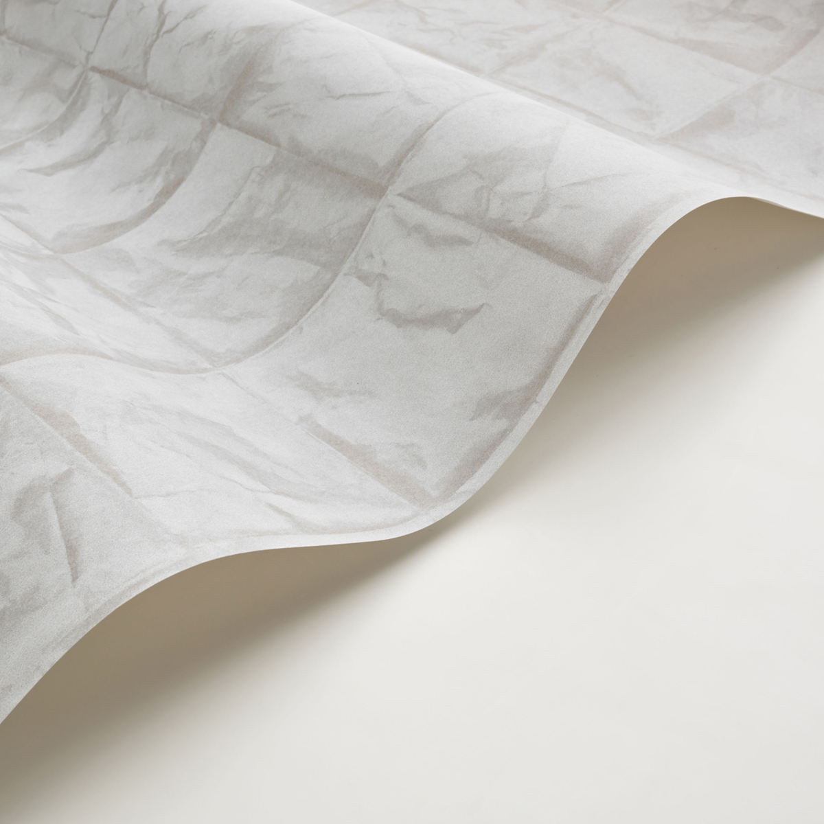 Papier peint Carreaux Papier Froissé gris - Papercraft de Casadéco AMBV | Réf. PAPC89649229