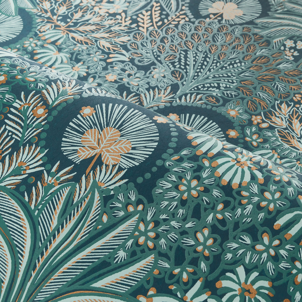 Papier peint Feuillage Persée bleu canard - Nuit d'Orient de Casamance AMBV | Réf. CAS-75391120