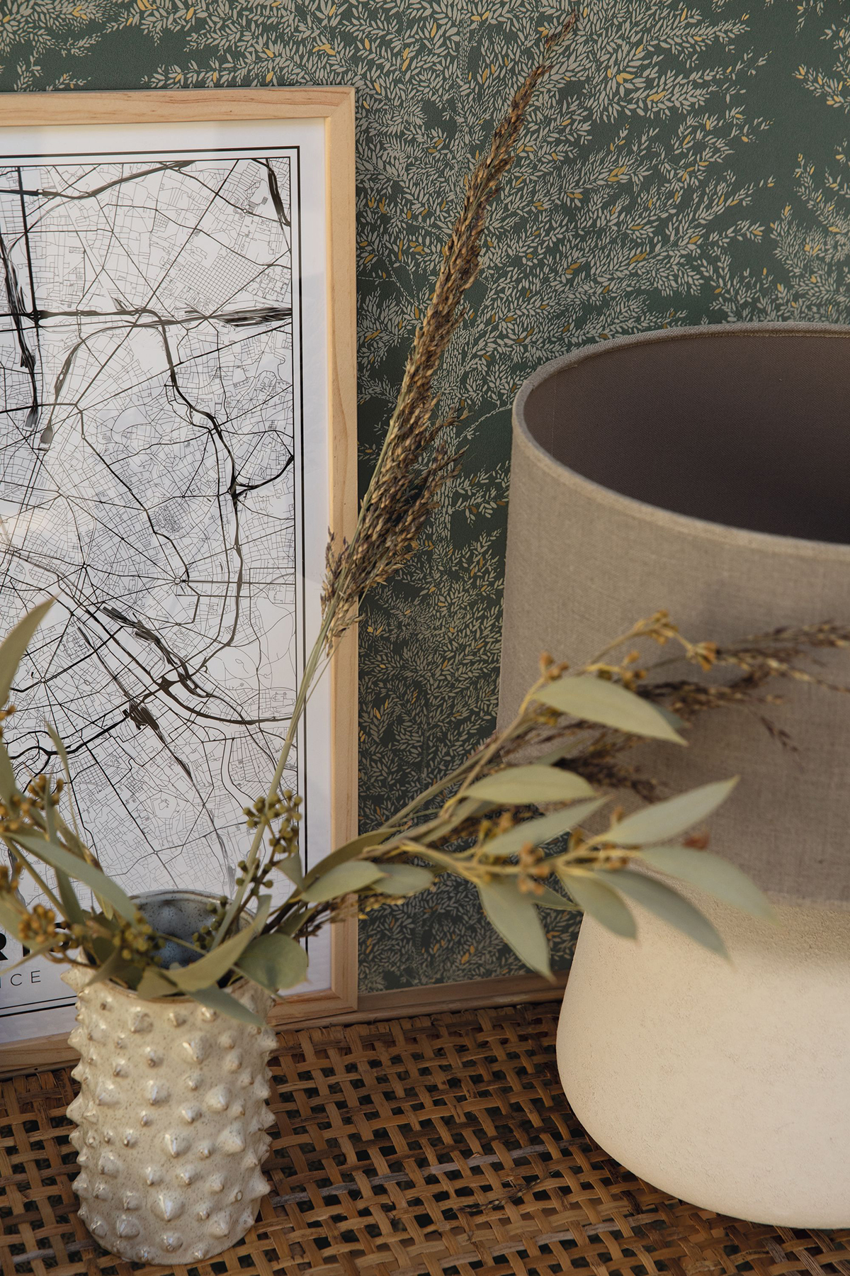 Papier peint Arbre et Oiseau Tree Of Life vert et doré - La Forêt de Casélio | Réf. FRT102977728