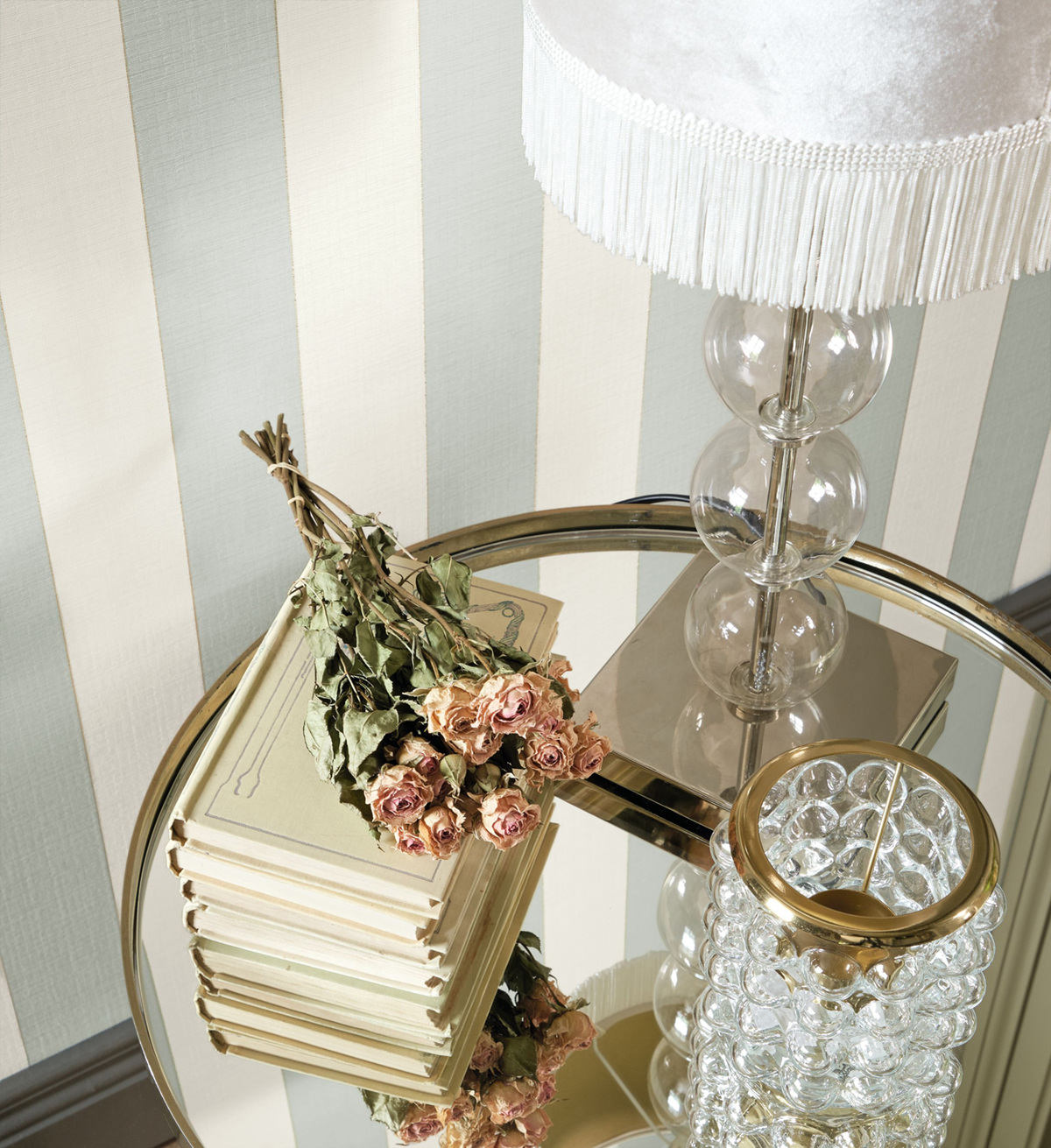 Papier peint Rayure Stripe vert amande - Les Rayures de Casadéco AMB2 | Réf. RAYS85837105