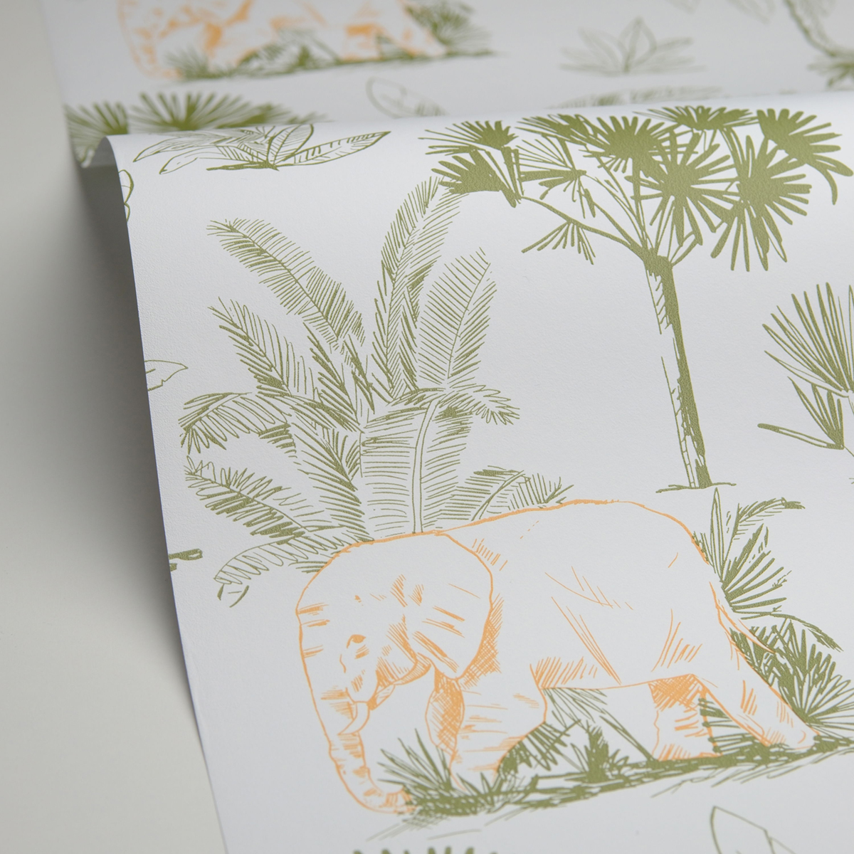 Papier peint Animaux Balade dans la Savane vert - Les Minis Mondes de Casélio AMBV | Réf. MNM105737007