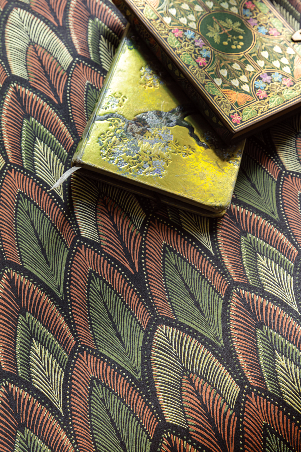 Papier peint Feuille Art Déco Dabu terracotta doré - Summer de Masureel AMB2 | Réf. MAS-SUM405