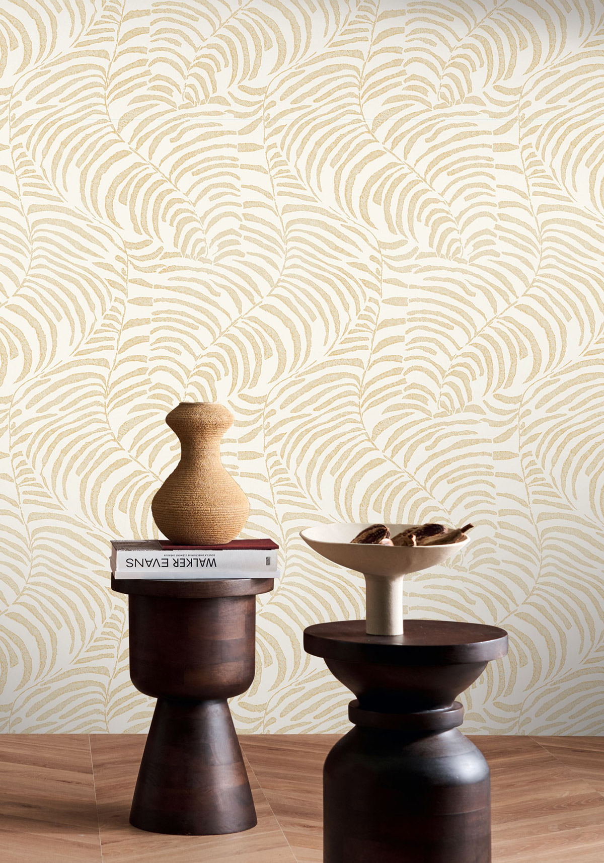 Papier peint Feuille Ethnique Nobile ivoire doré - Jardin Félicia de Casamance | Réf. CAS-76591426