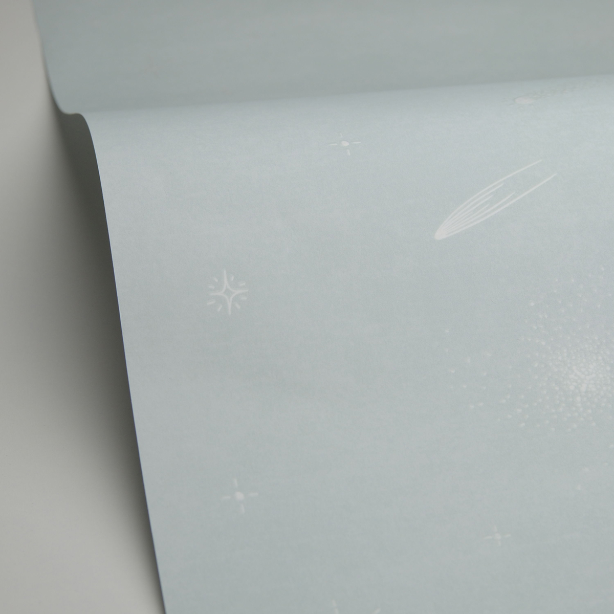 Papier peint Ciel Étoilé vert d'eau phosphoresecent - Les Minis Mondes de Casélio AMBV | Réf. MNM105697001