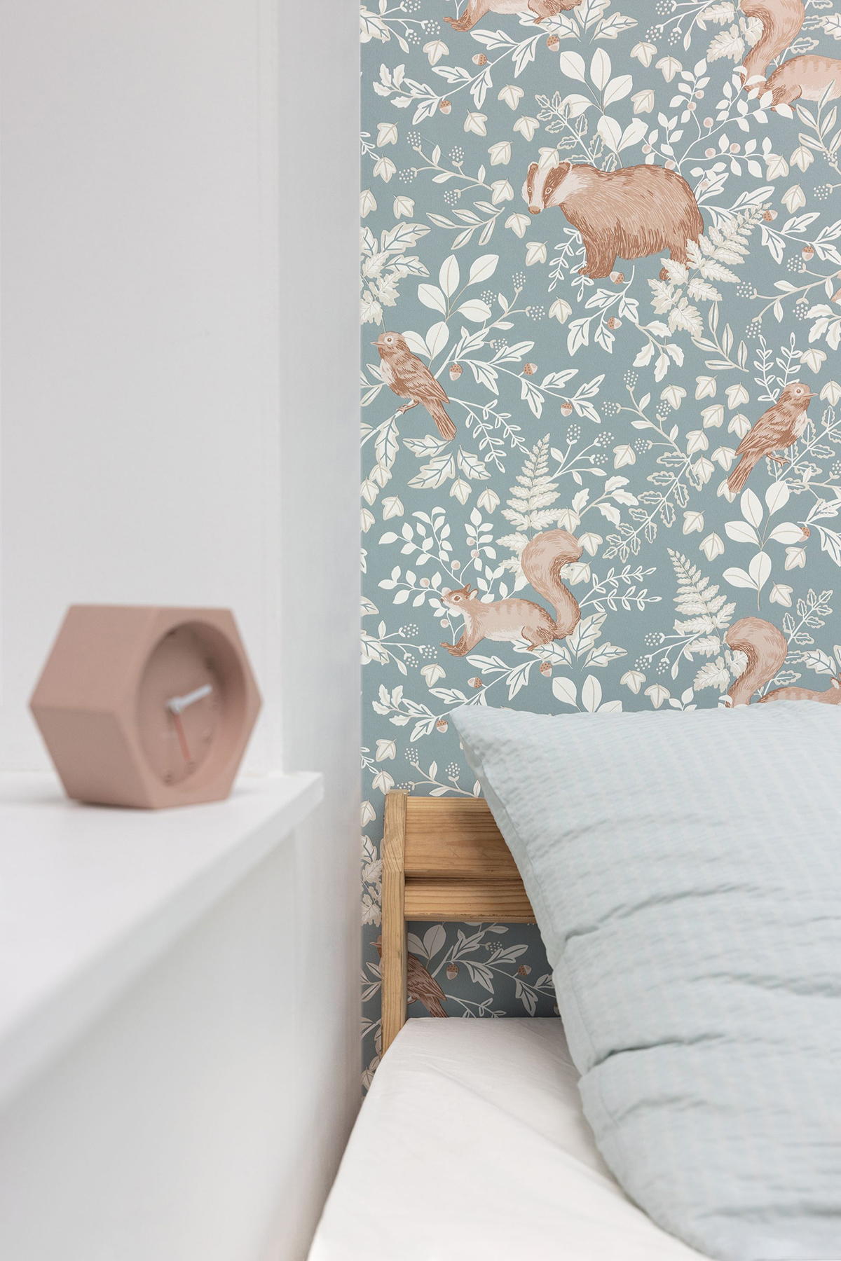 Papier peint Animaux Se Faufiler bleu gris - Autour du Monde de Casélio AMB2 | Réf. ADM103546062