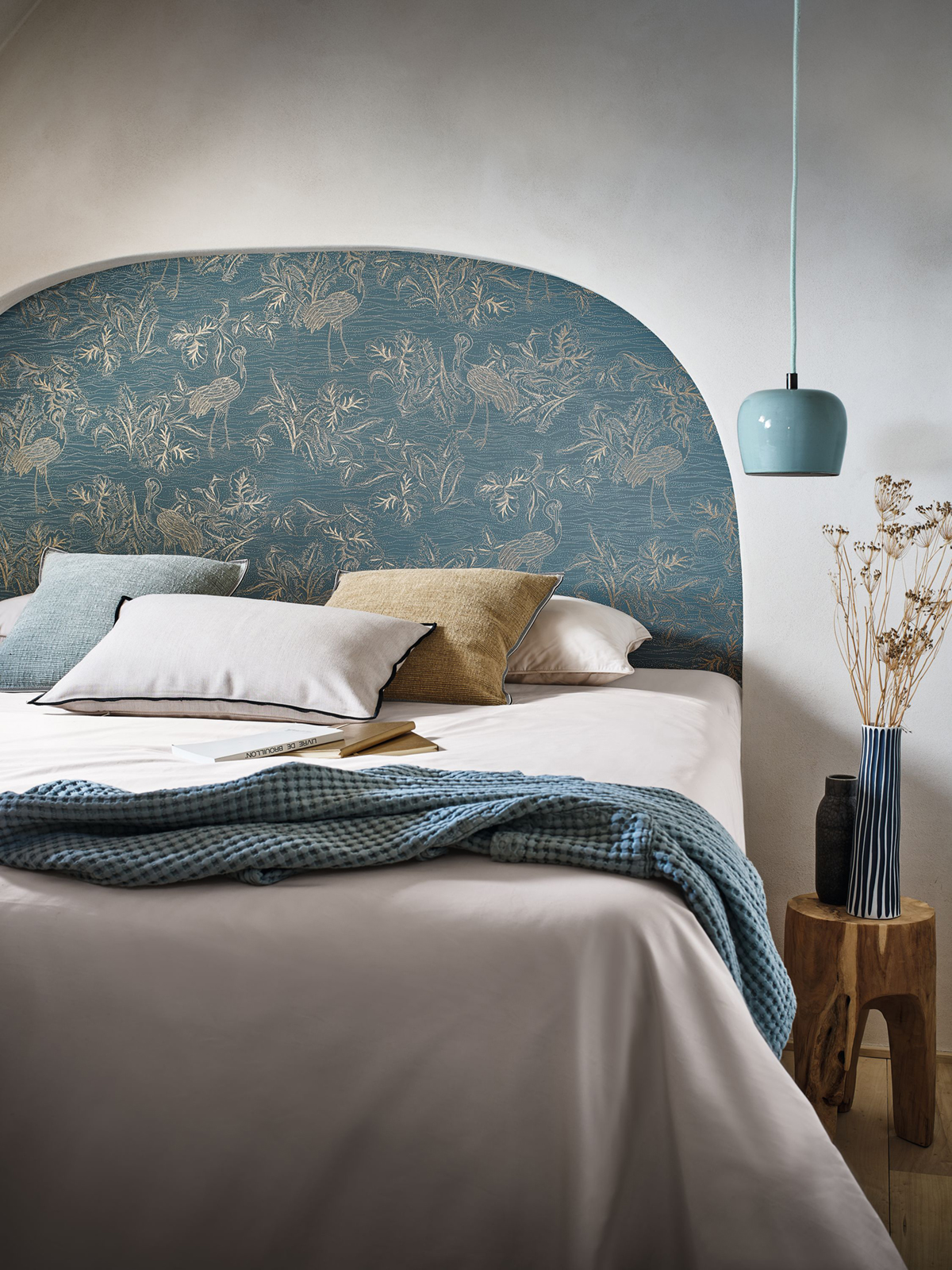Papier peint Oiseau Pois Mirador bleu perçan doré - L'Ile aux Oiseaux de Casamance AMB2 | Réf. CAS-75891630