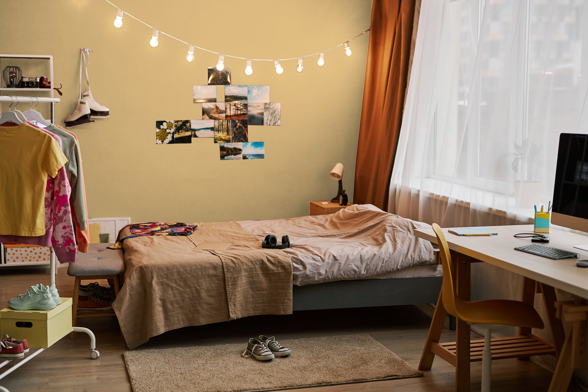 Image d'un pot de 1 litre de peinture Puro jaune sunny yellow - c8000