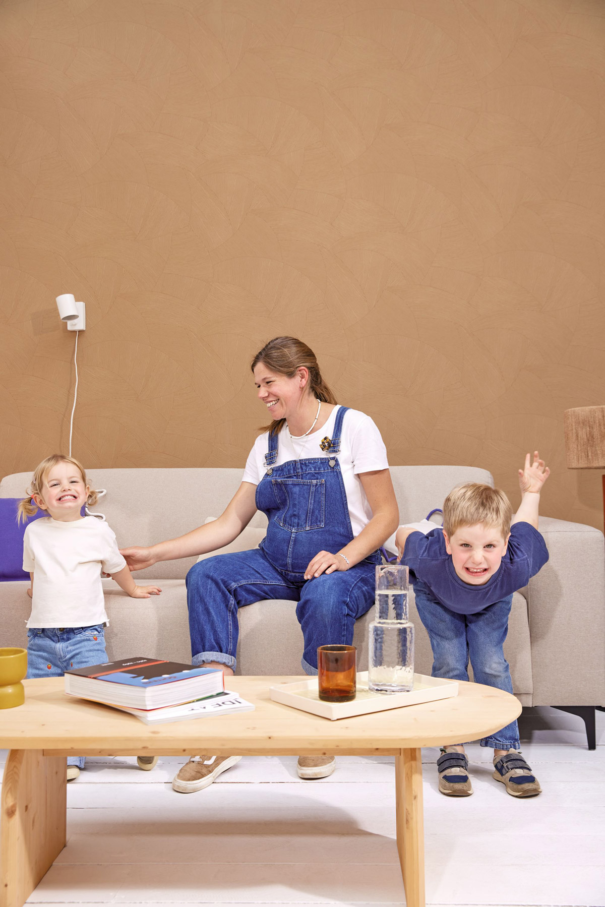 Papier peint Forme Strie Terra café au lait - Origine de Casélio AMB3| Réf. OGN106062030