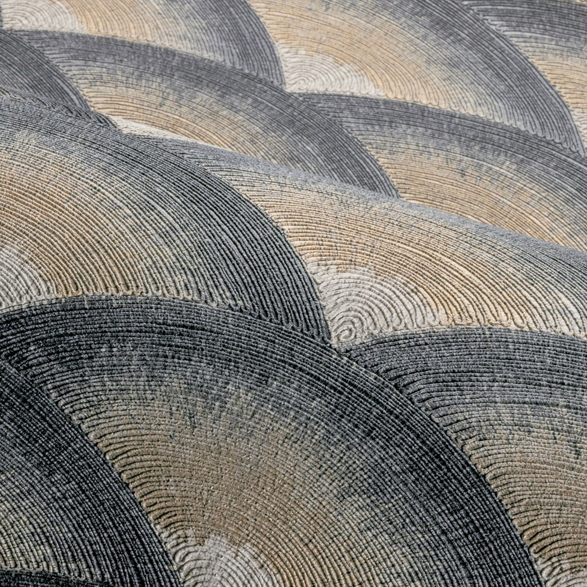 Papier peint Eventail Nami anthracite - Légendes de Casamance ZOOM | Réf. CAS-70091426