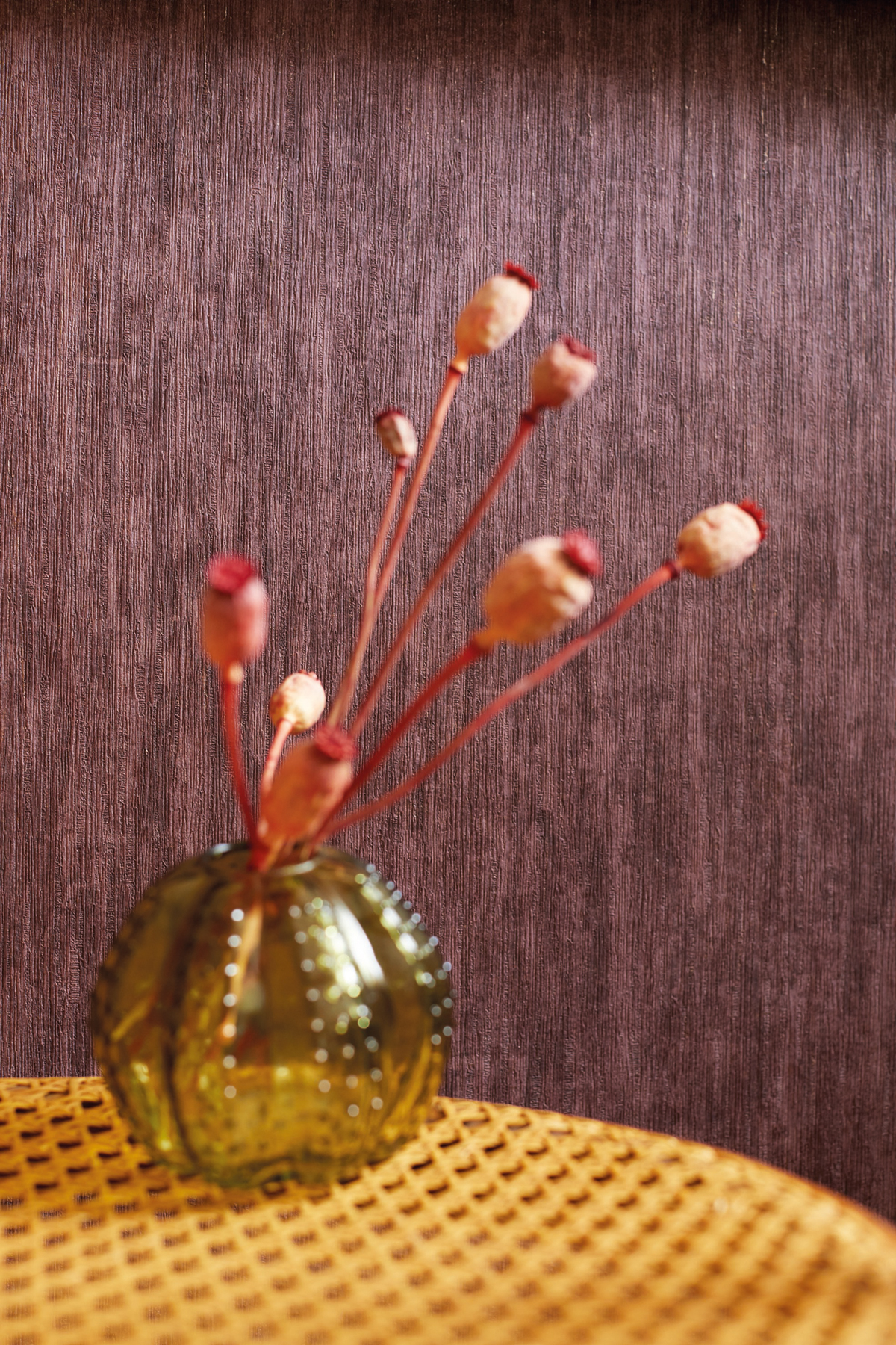 Papier peint faux uni Madera Aubergine - Cuba de Casadéco | Réf. CBBA84365522