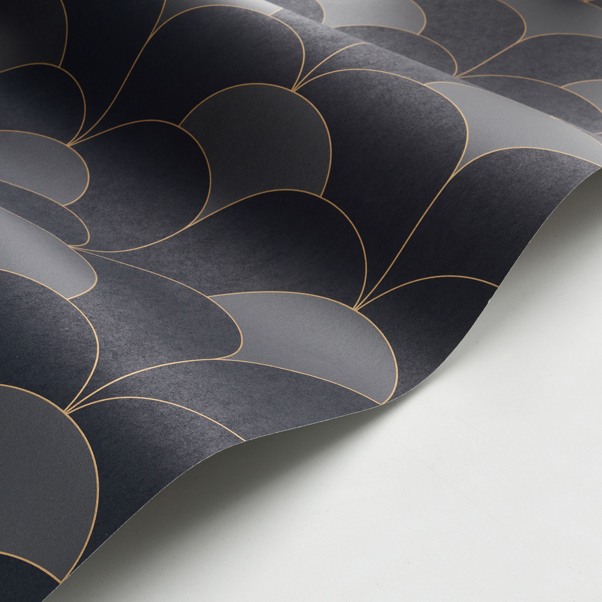 Papier peint Géométrique Art Déco Théâtre noir réglisse - Twenties de Casadéco AMBV | Réf. TWNT88689595