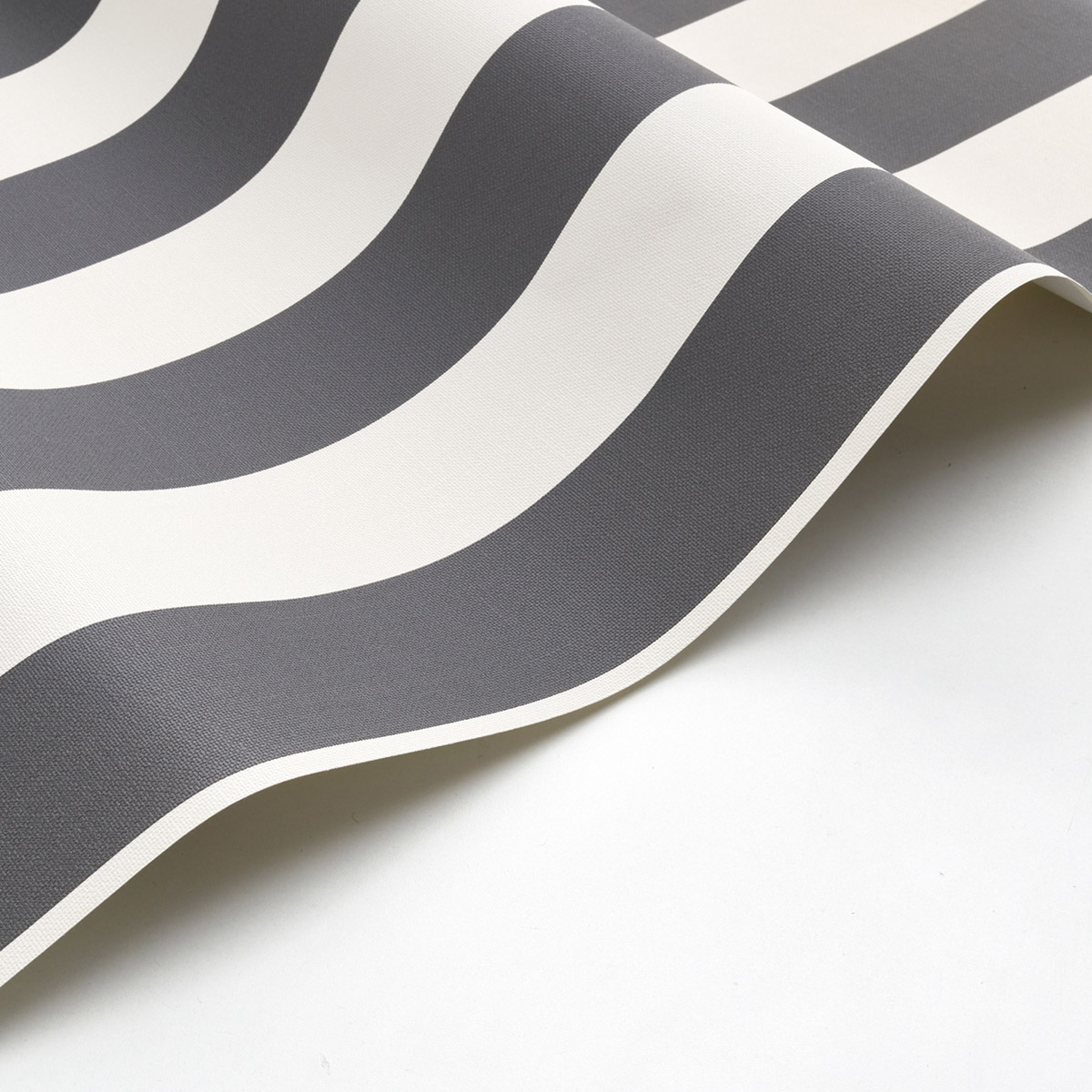 Papier peint Petite Rayure Baltic charbon - Seaside de Casadéco | Réf. SEAS29259984