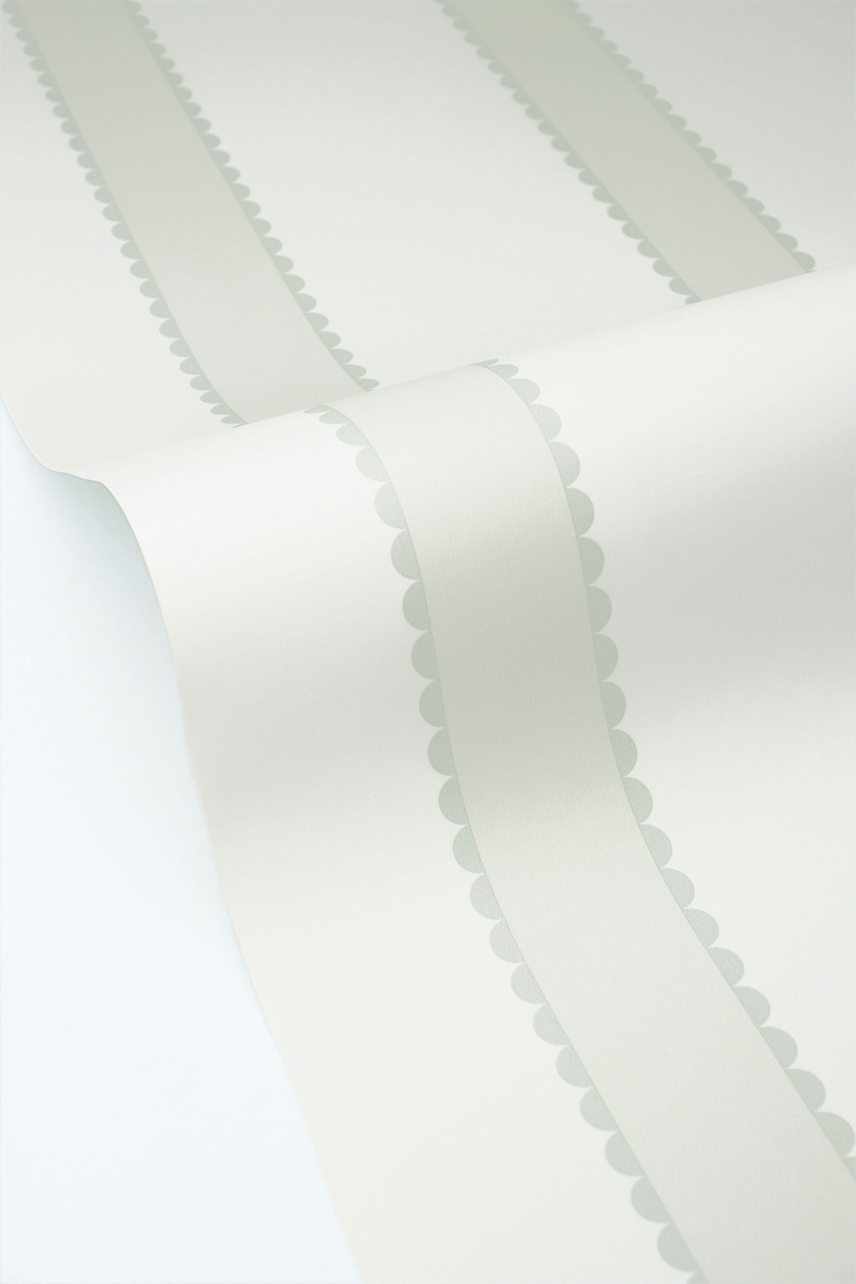 Papier peint Rayure Happy Feston vert d'eau - Happy Kids Club de Casélio | Réf. HKC107610724