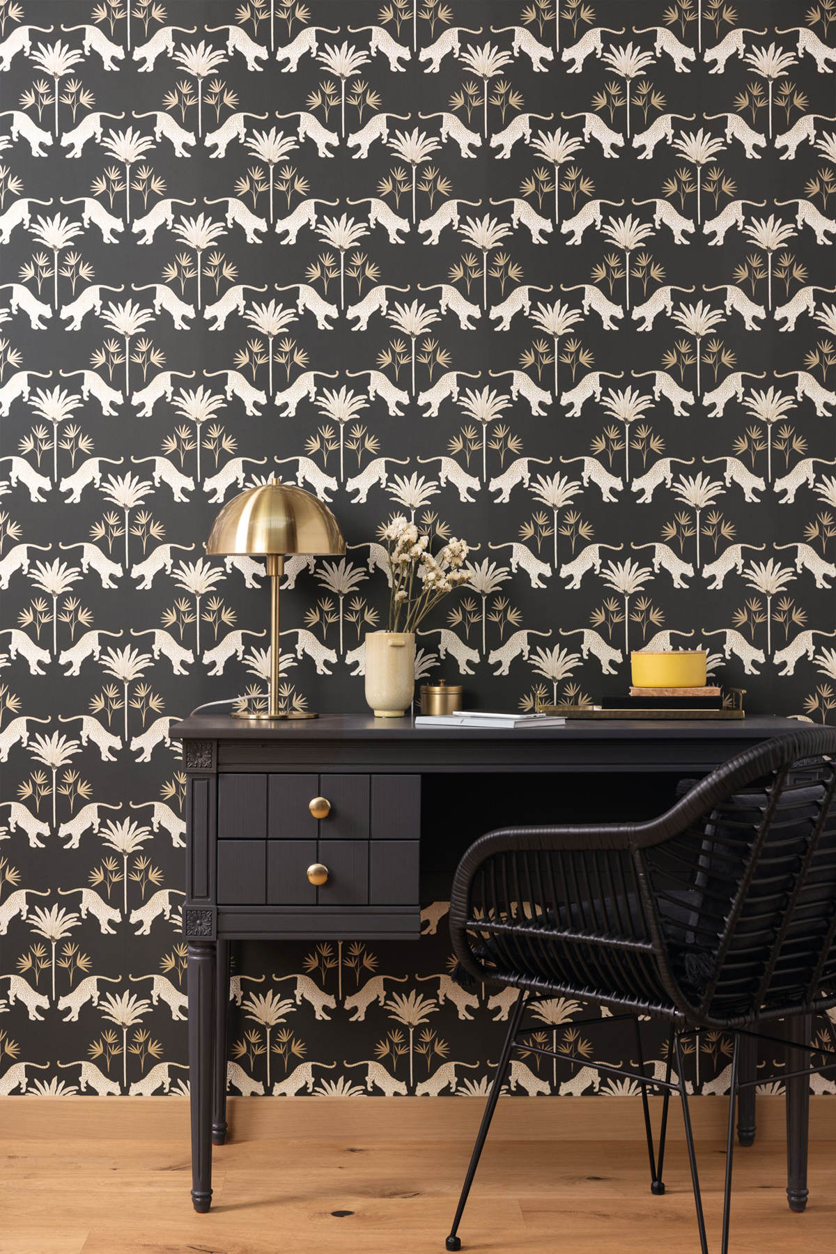 Papier peint Léopard Magnifico blanc noir doré - Moonlight 2 de Casélio AMB | Réf. MLGT104279237