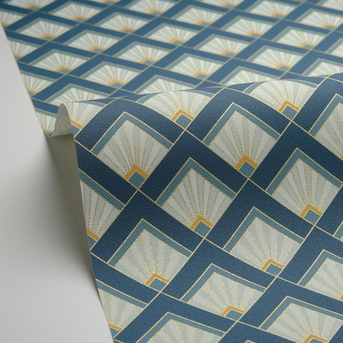 Papier peint Art Déco Carré Effervescence bleu canard doré - Elégance de Casélio AMB2| Réf. ELC105316162