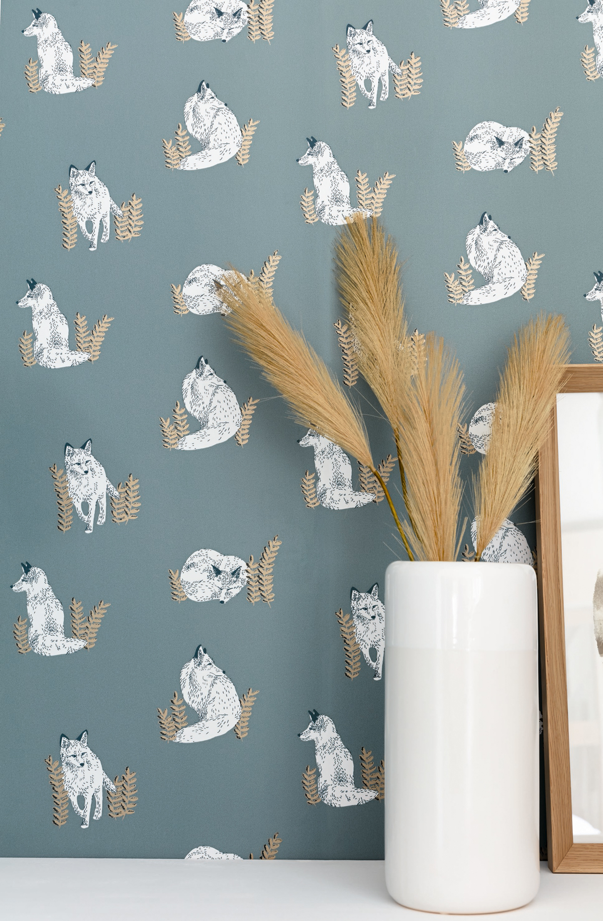 Papier peint Animaux Counting Fox bleu-vert - The Place to Bed de Casélio AMB | Réf. PTB101760068