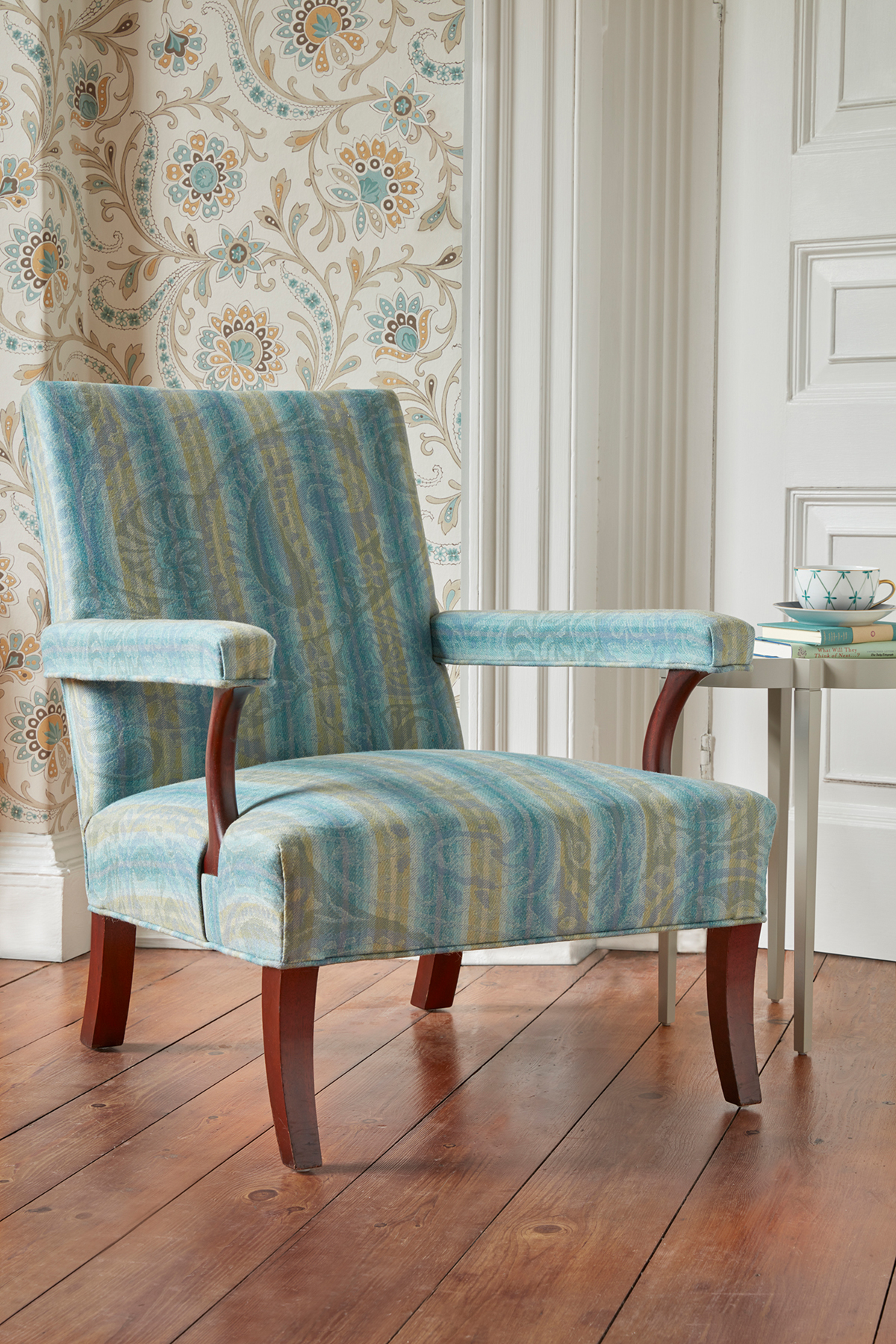 Papier peint Fleur Baroque Baville jaune bleu - Les Indiennes de Nina Campbell | Réf. OSB-NCW4351-03