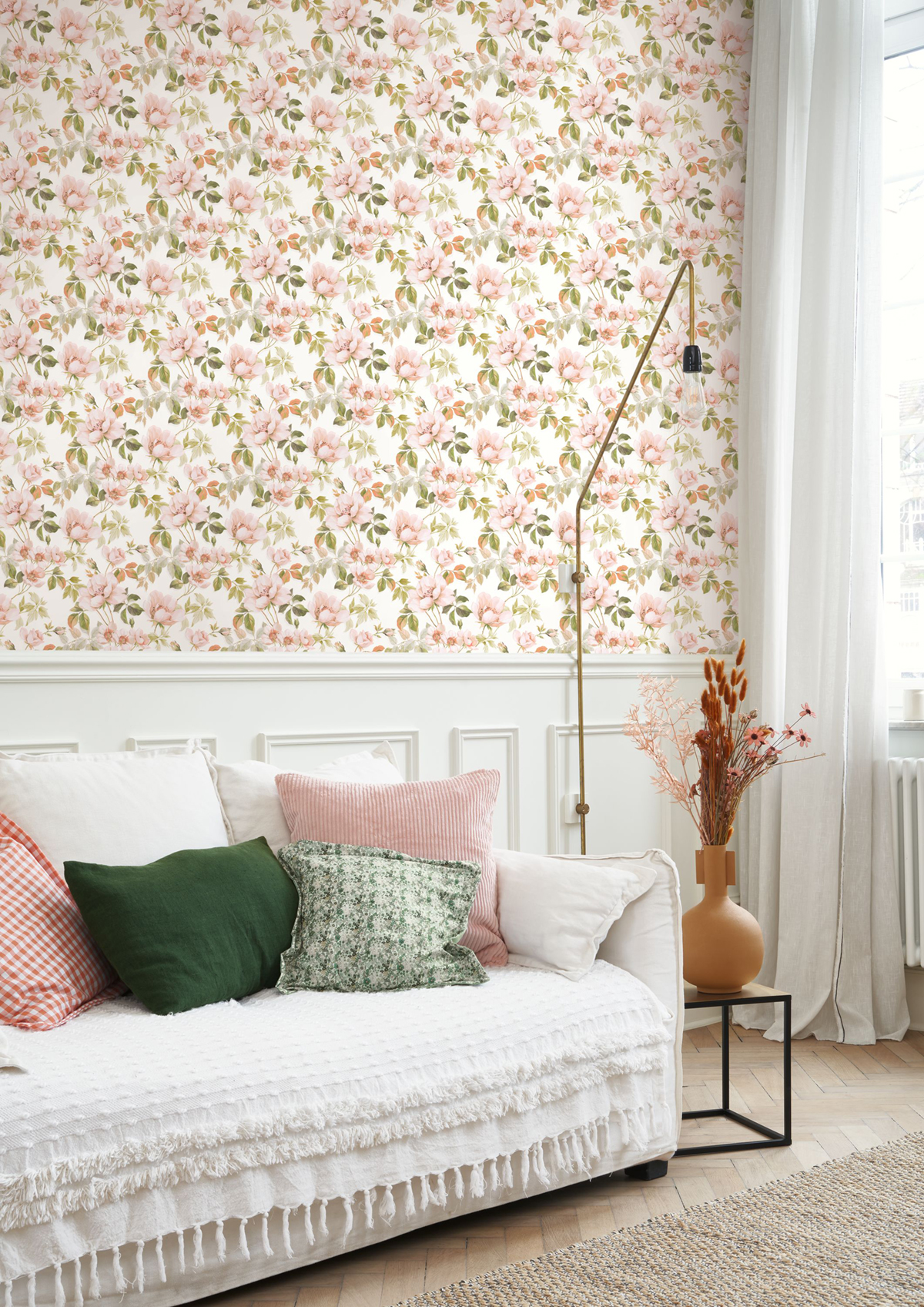 Papier peint Sous les Rosiers rose blush - Le Beau Jardin de Casadéco AMB1 | Réf. BJAR202534242