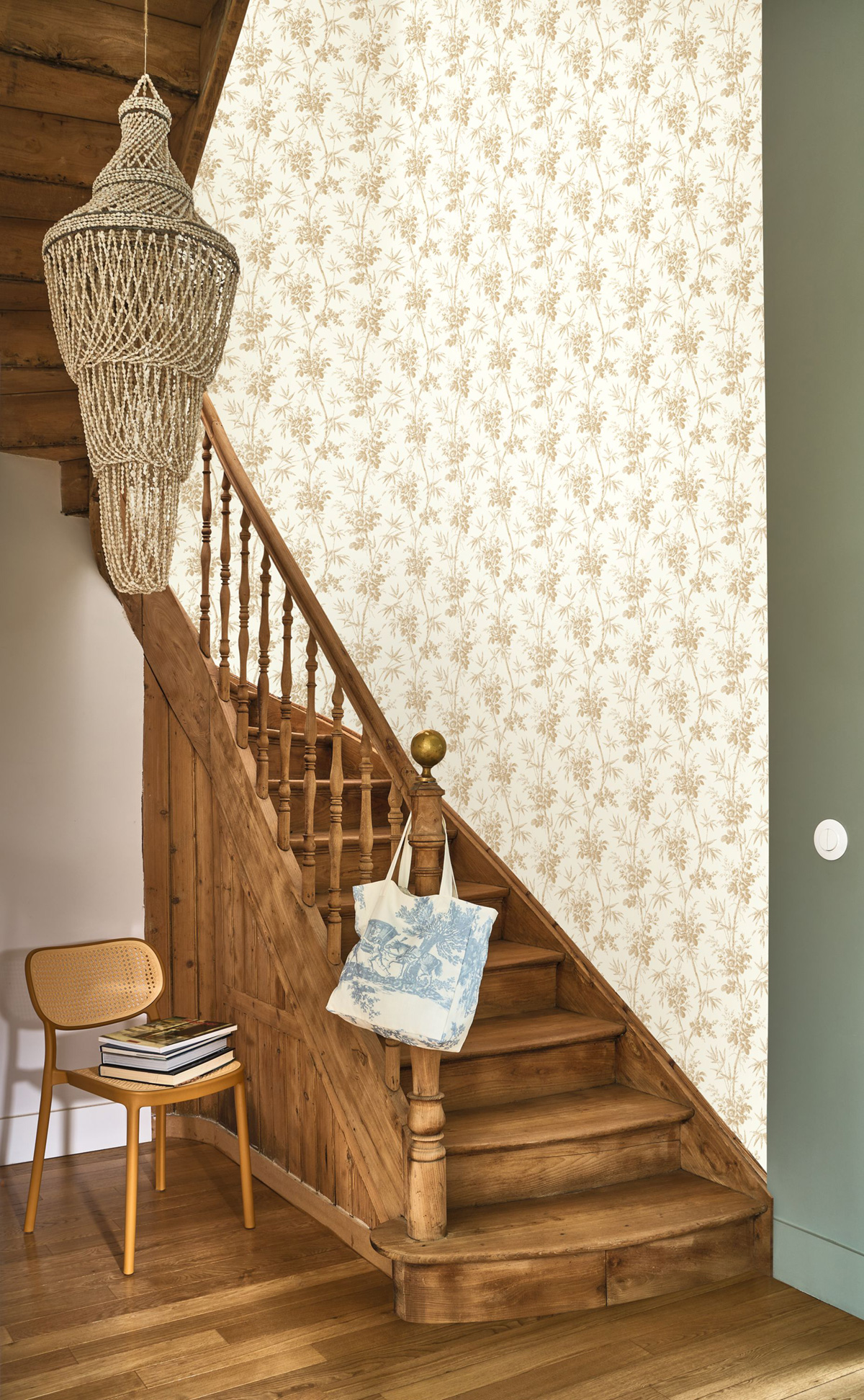 Papier peint Fleurs Flânerie beige - Les Belles Toiles De Jouy 2 de Casadéco | Réf. BTJD201701303