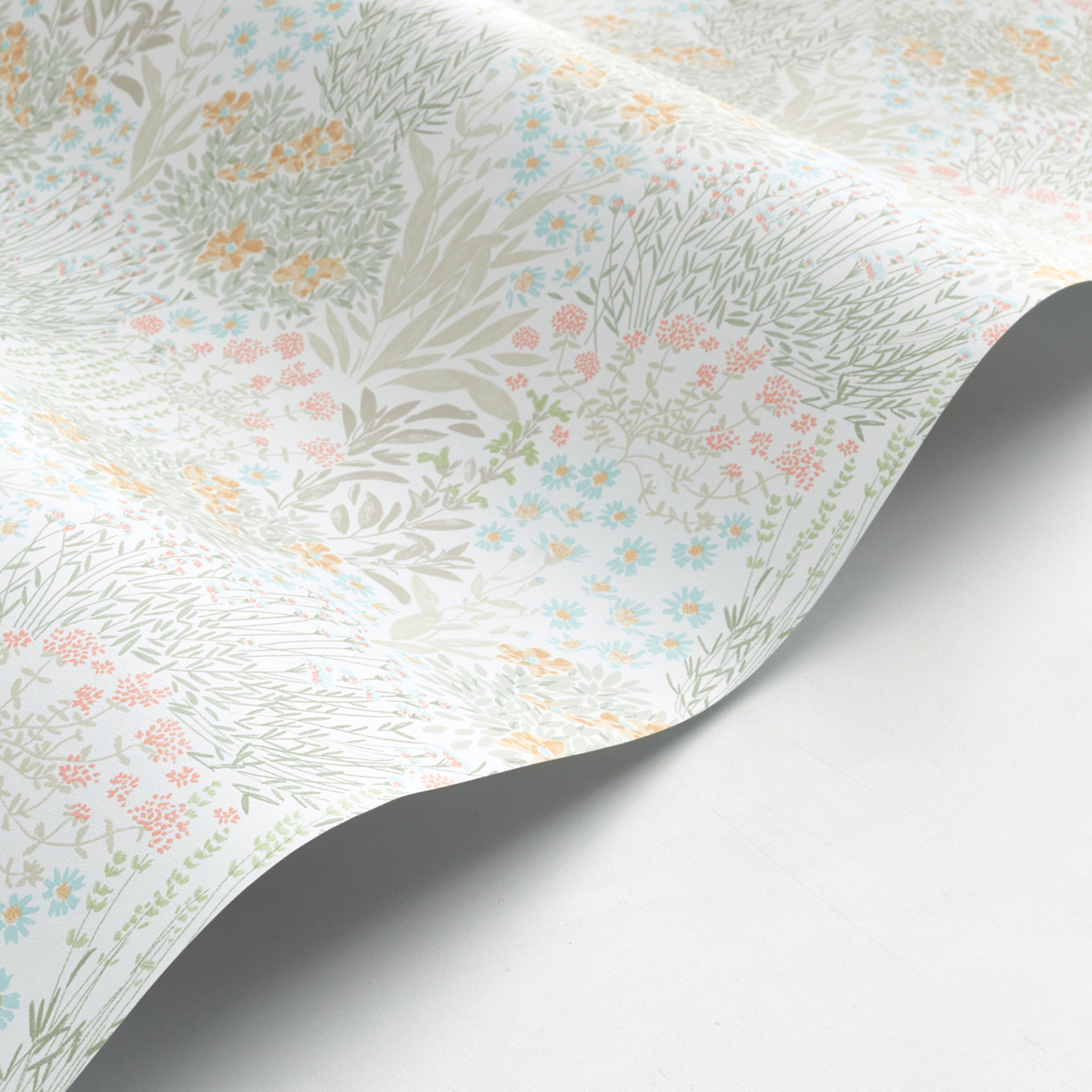 Papier peint Dessin Fleur Feuille vert amande - Once Upon A Time de Casadéco | Réf. OUAT88307403