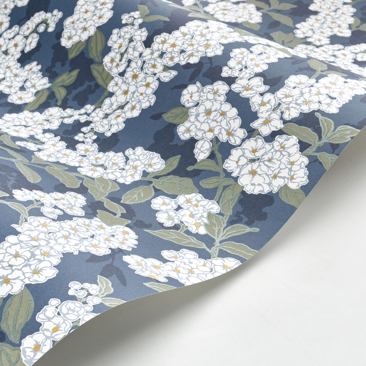 Papier peint Fleurs Ume bleu encre - Kyoto de Casadéco AMB2 | Réf. KYTO88736958