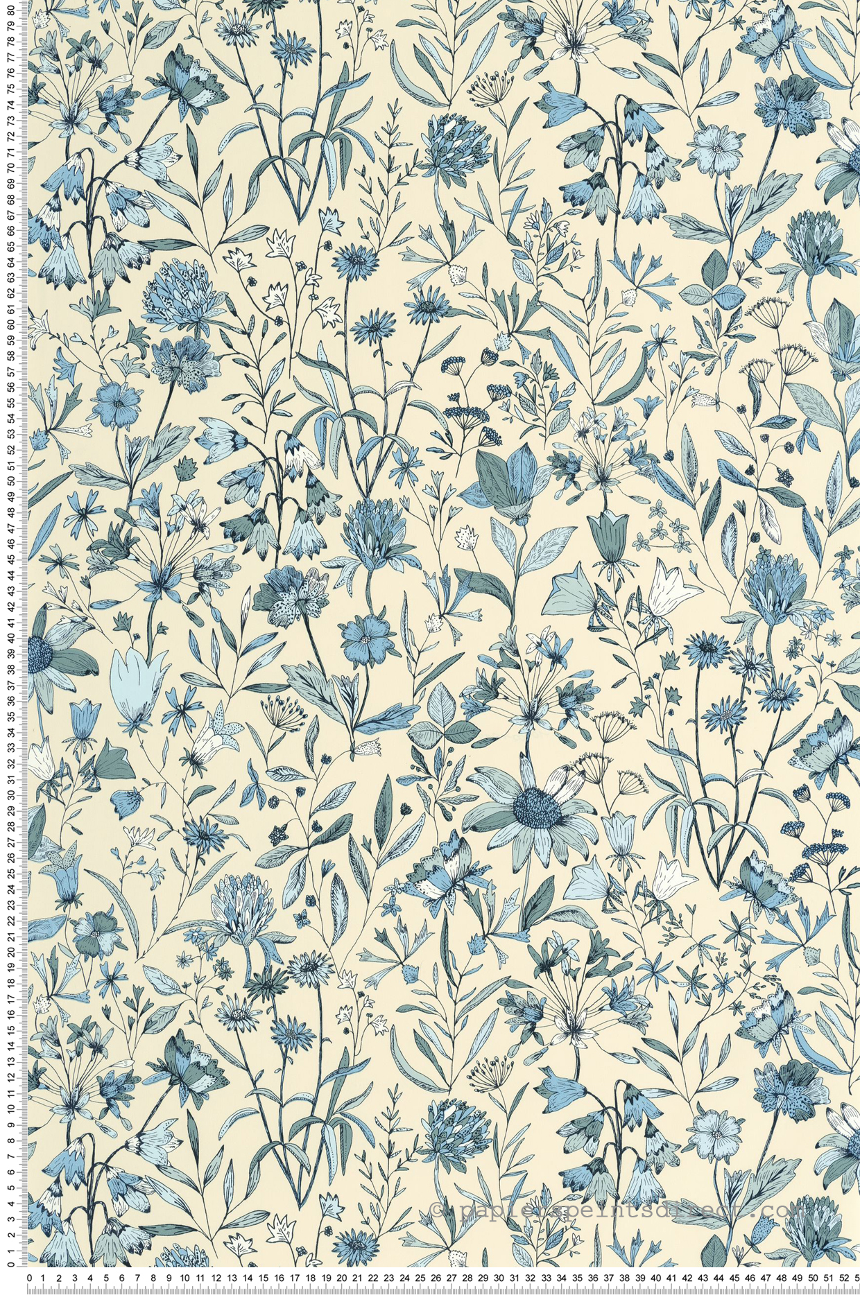 Papier peint Fleur Jardin de Giverny bleu porcelaine - Art of Botany de Casélio | Réf. AOB103001612