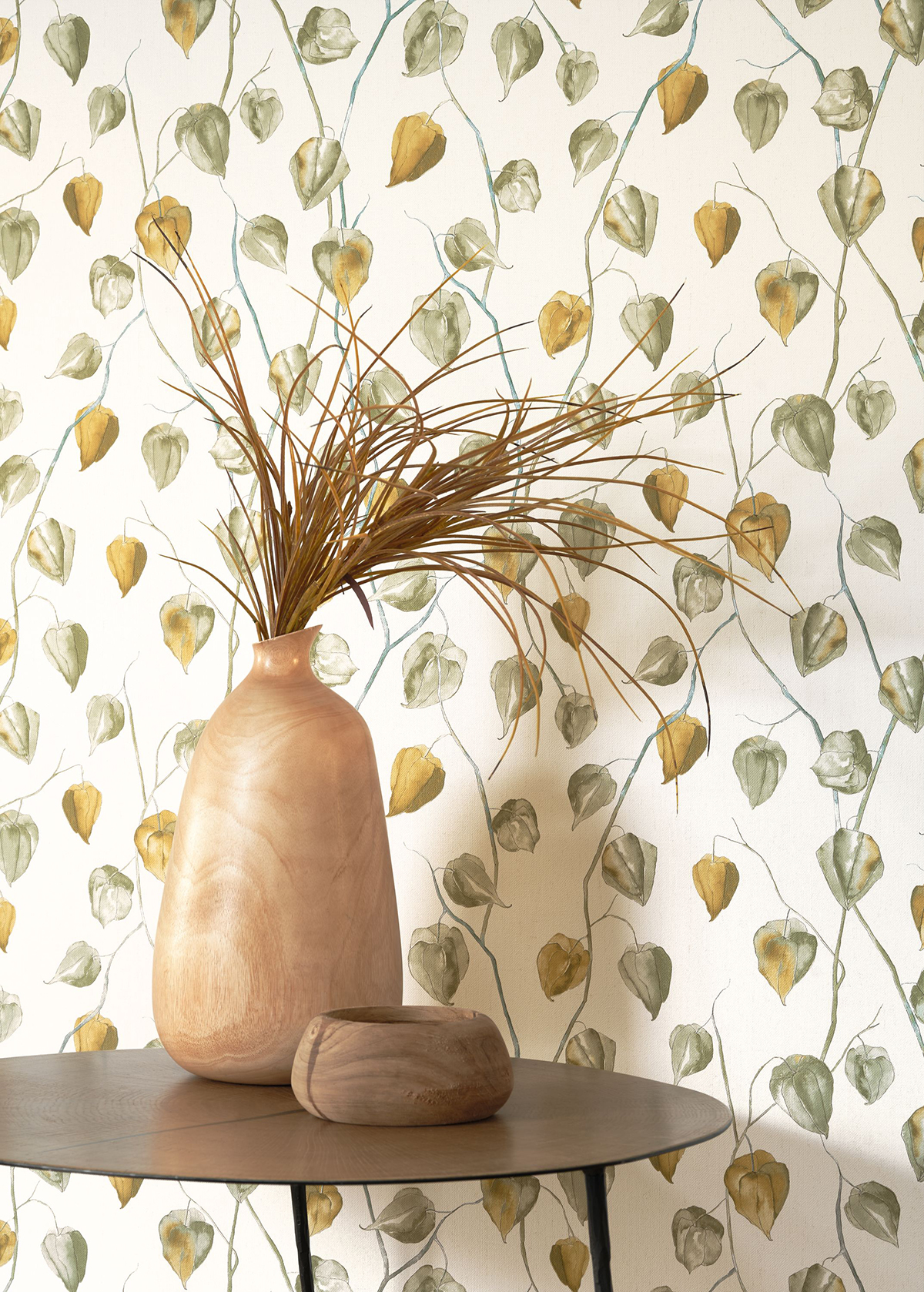 Papier peint Fleur Physalis vert - Gingko de Casadéco | Réf. GINK86217107