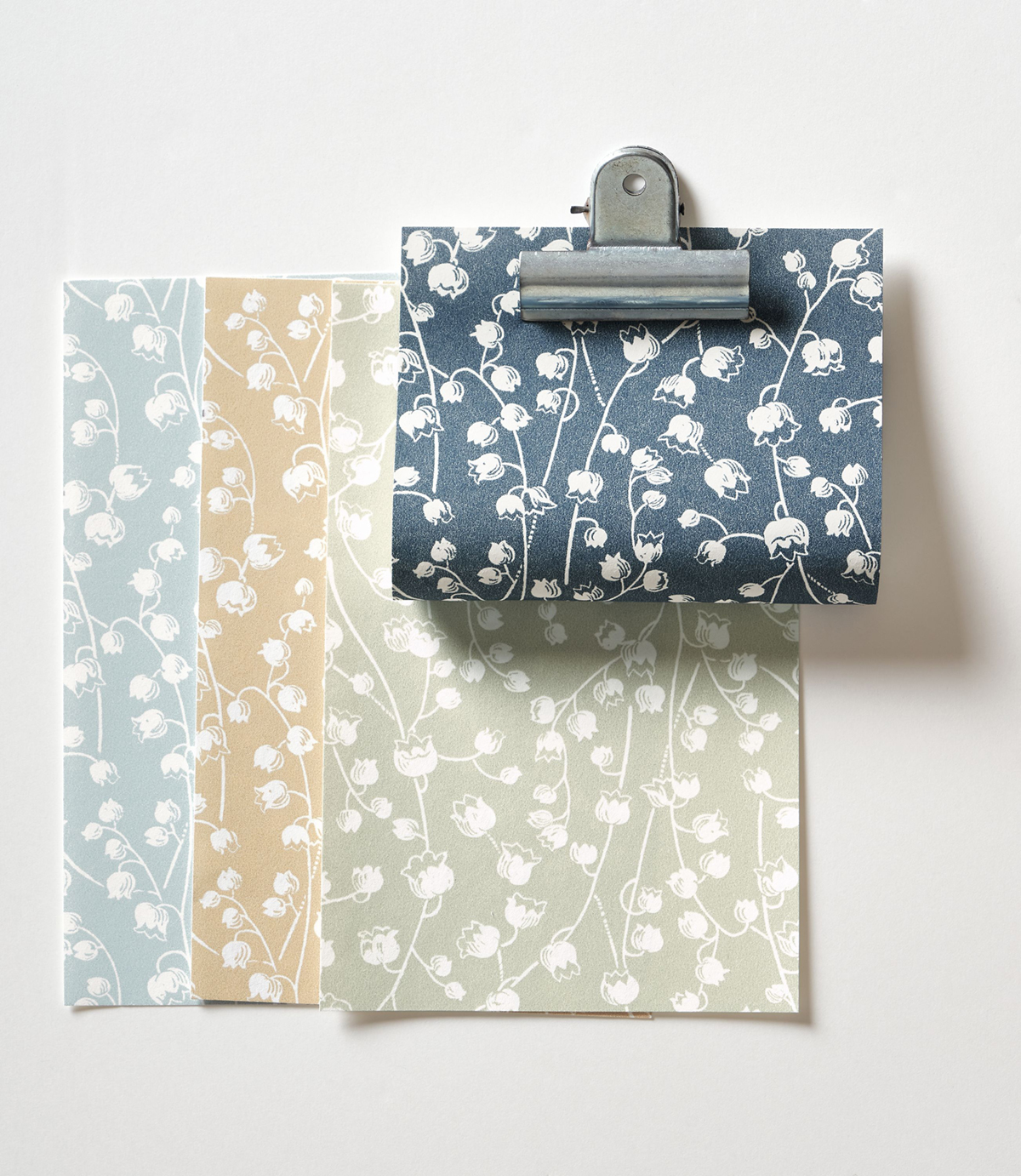 Papier peint Muguet Lily Of The Valley beige - Flower Market de Casadéco AMB2 | Réf. FLOM89241331